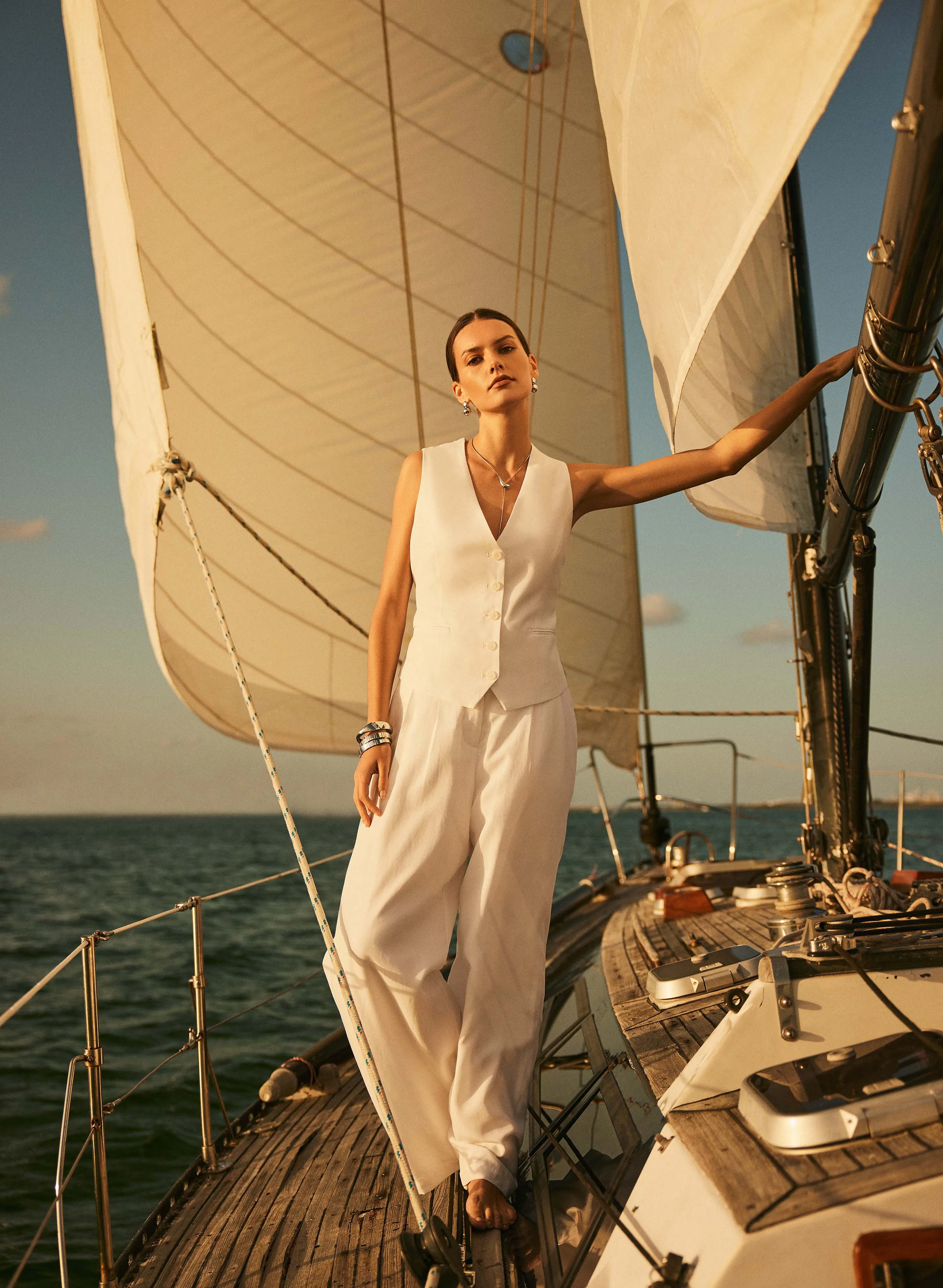 Tencel-Linen Vest sold by Melanie Lyne product image thumbnail 2