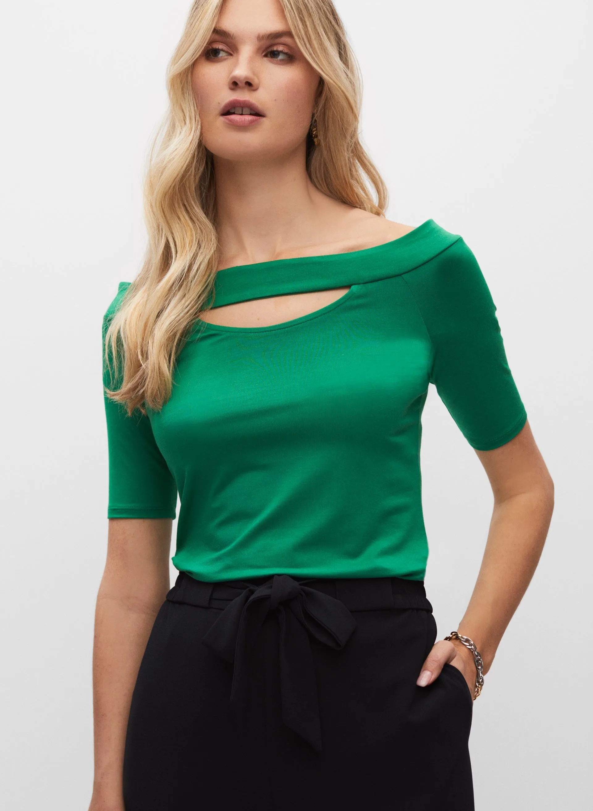 Belted Wide Leg Culotte Pants sold by Melanie Lyne product image thumbnail 4