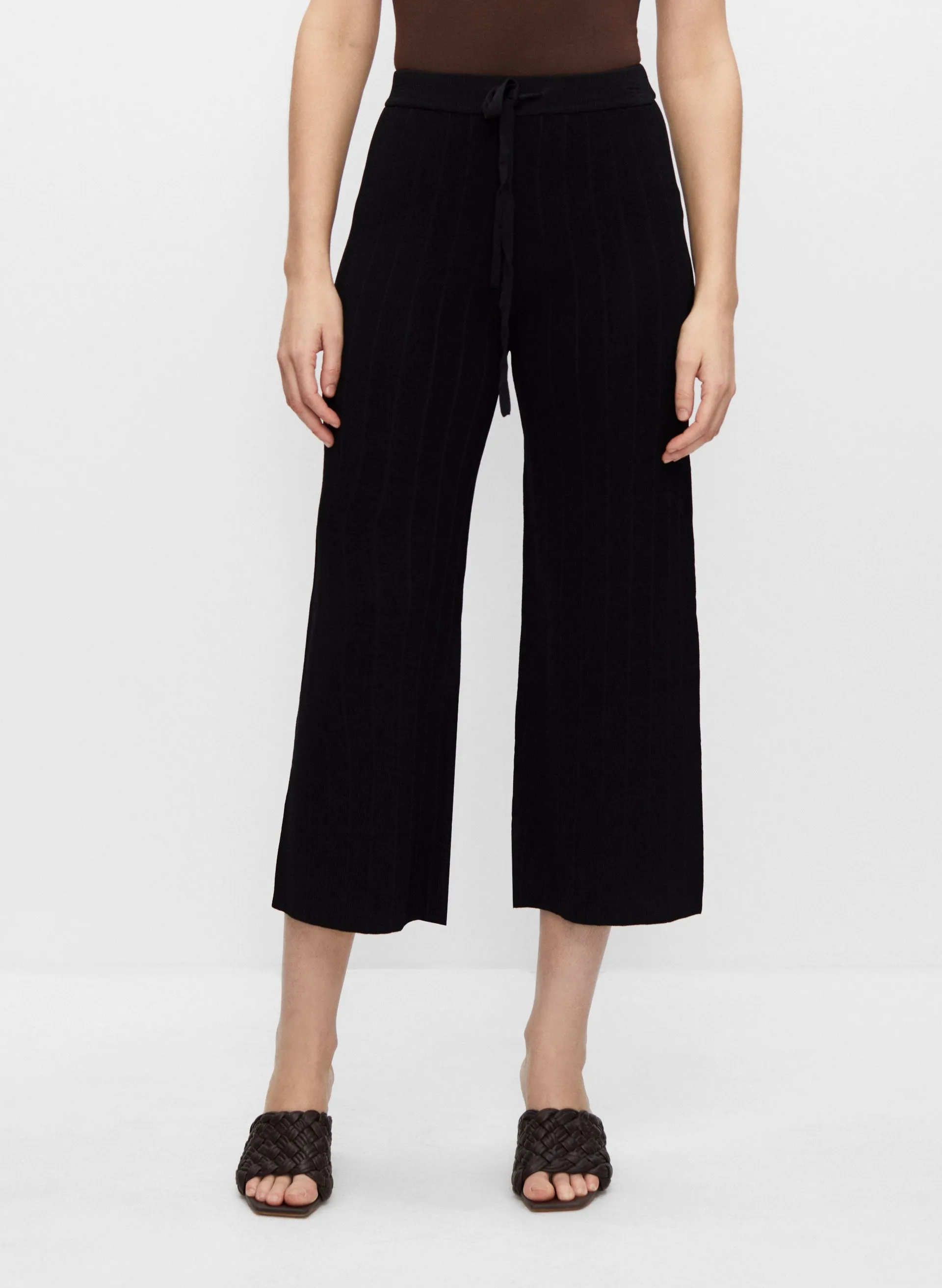 Joseph Ribkoff - Pull-On Wide Leg Capris sold by Melanie Lyne