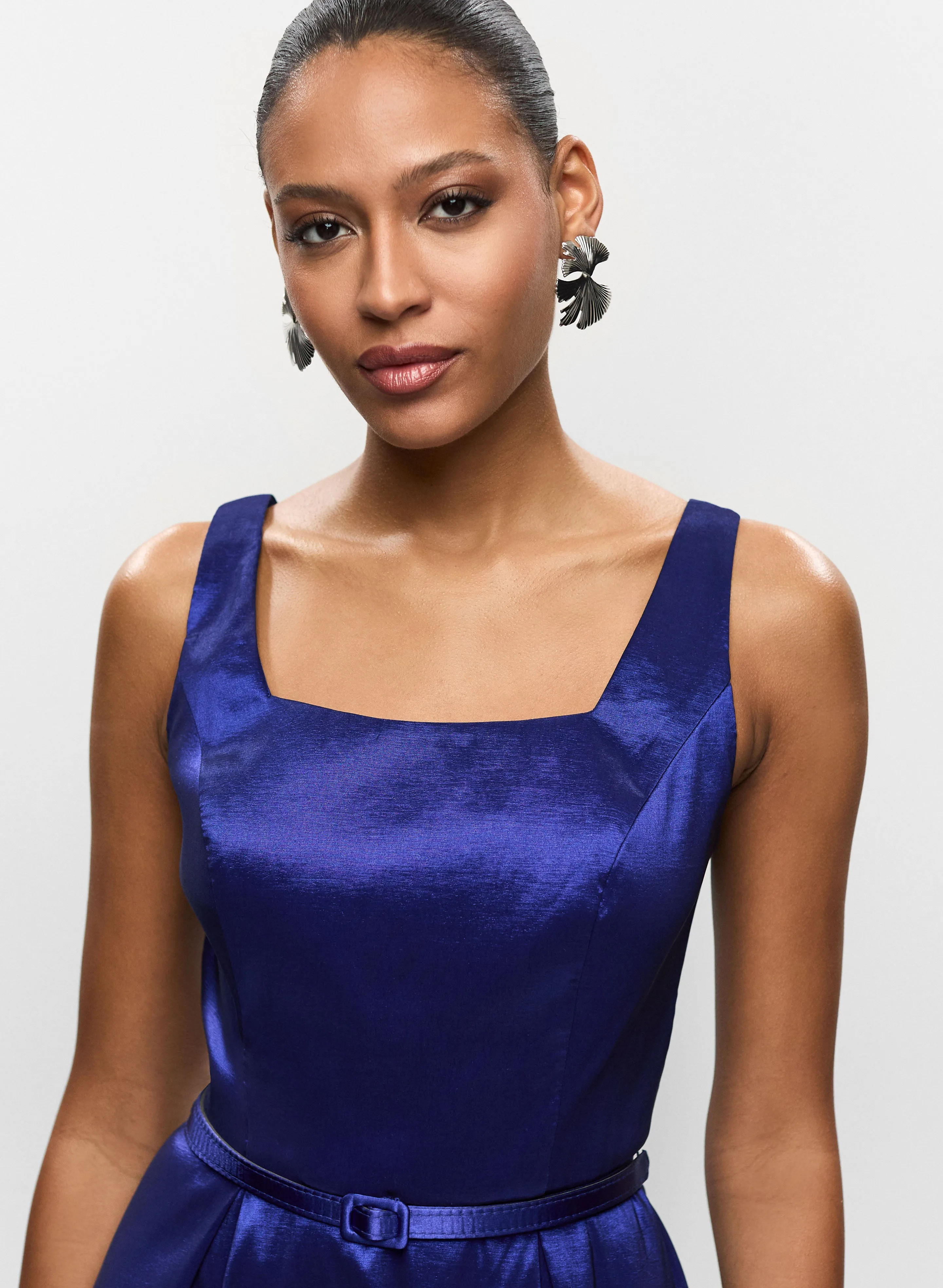 Square Neck Taffeta Dress sold by Melanie Lyne product image thumbnail 5