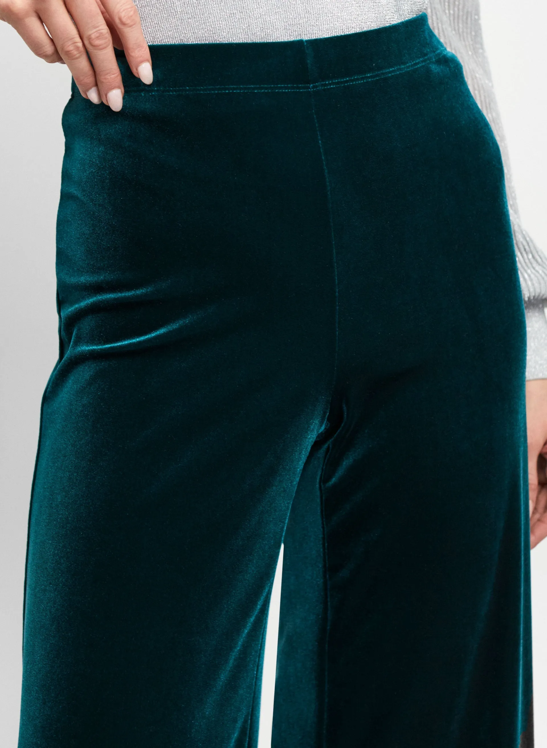 Velour Wide Leg Pull-On Pants sold by Melanie Lyne product image thumbnail 5