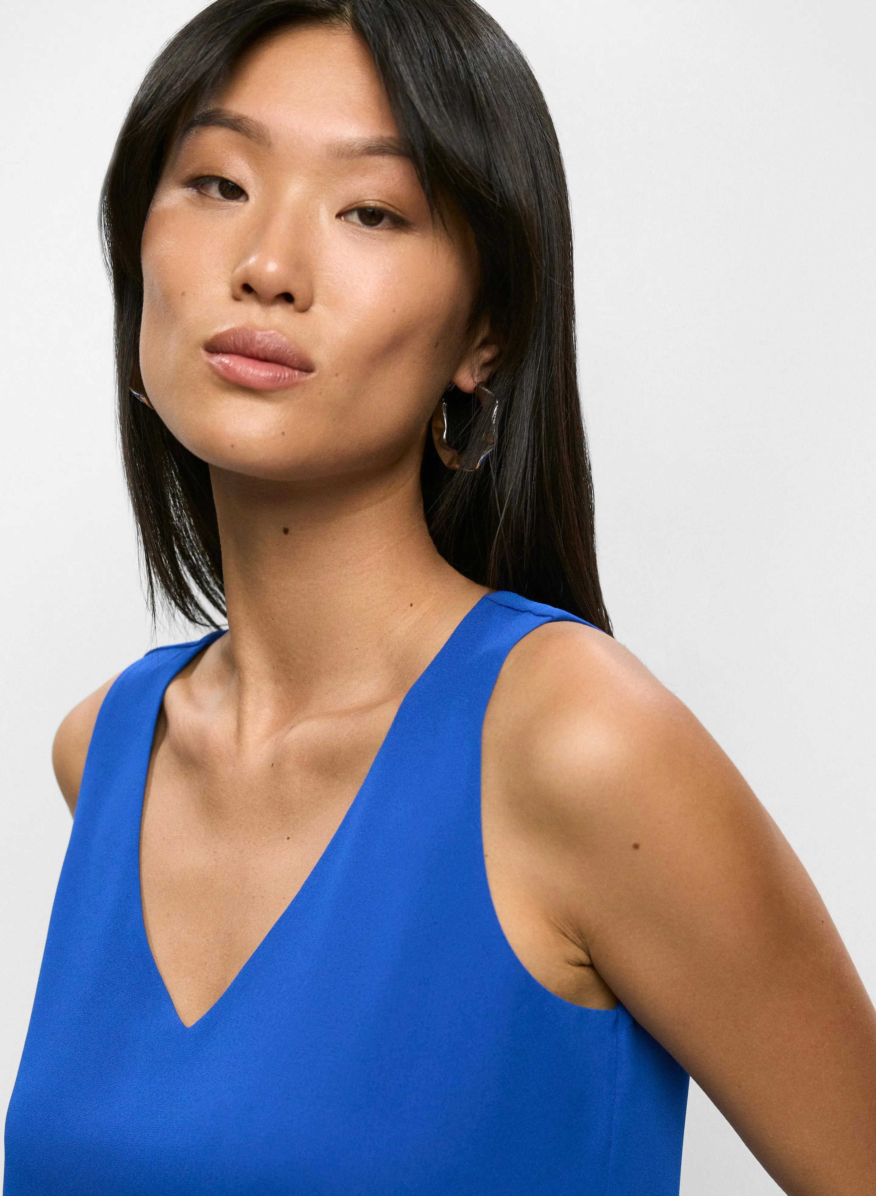 Essential Sleeveless V-Neck Blouse sold by Melanie Lyne product image thumbnail 5