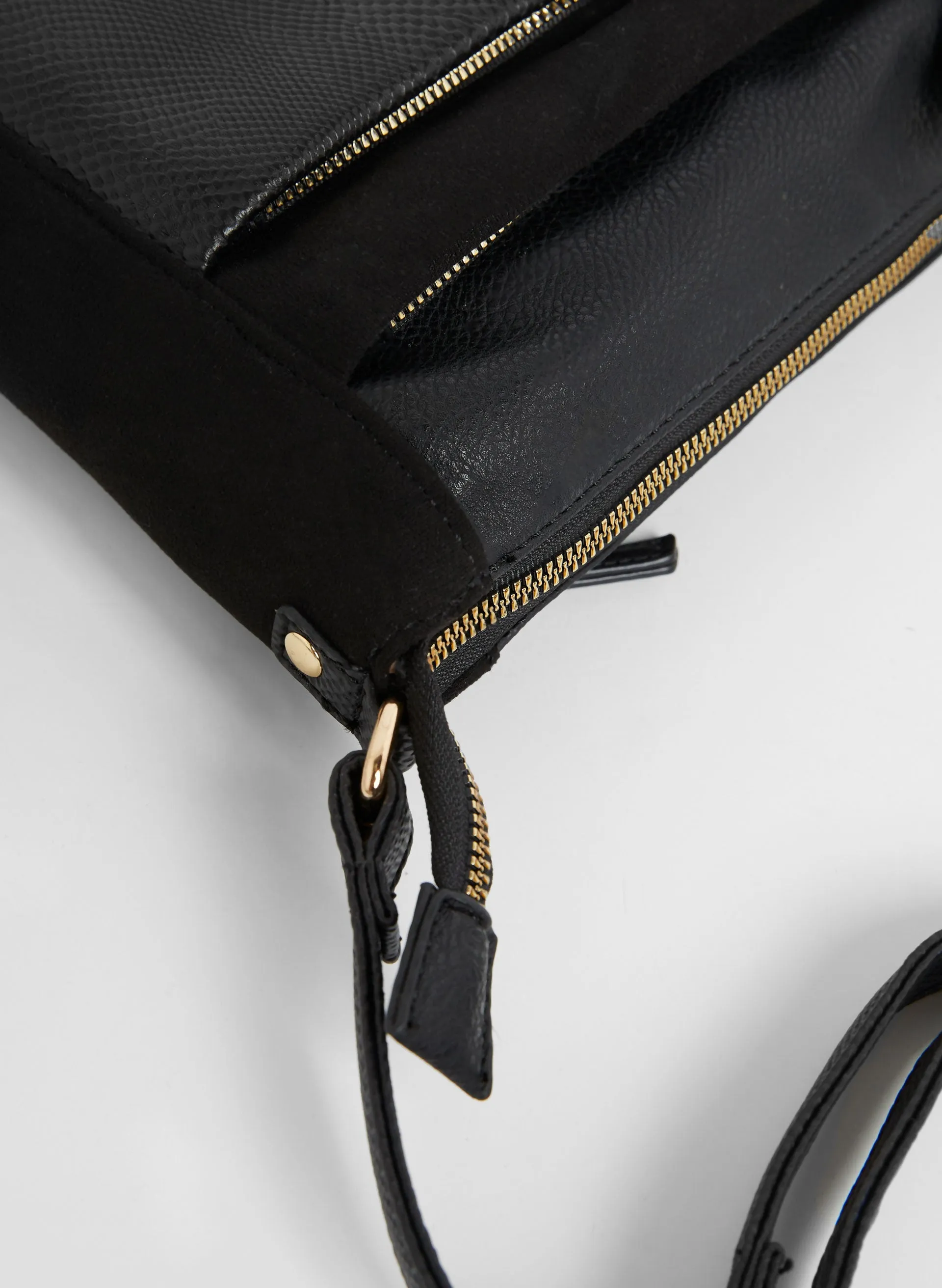 Textured Crossbody Bag sold by Melanie Lyne product image thumbnail 2