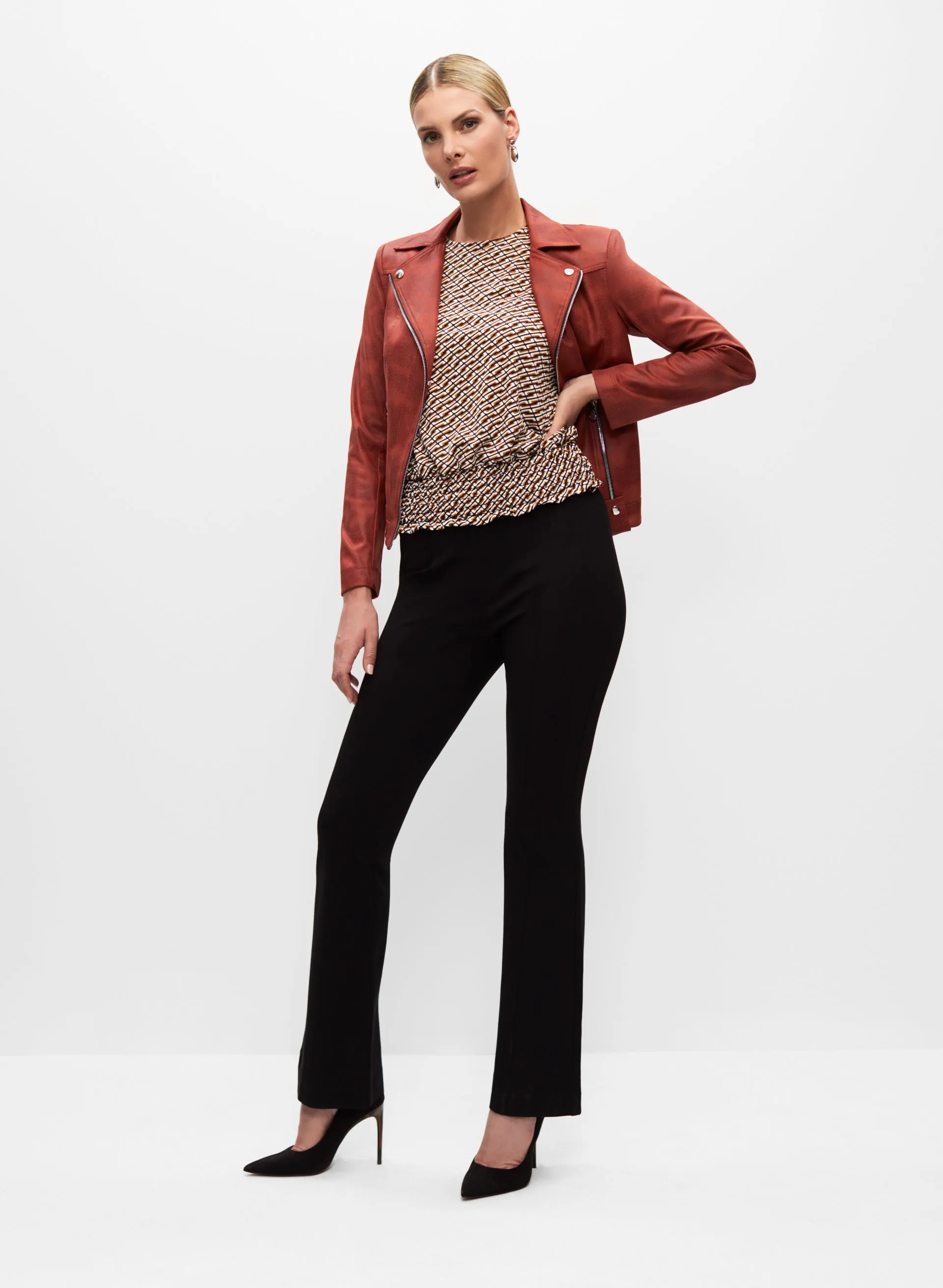 Geometric Print Sleeveless Top sold by Melanie Lyne product image thumbnail 4