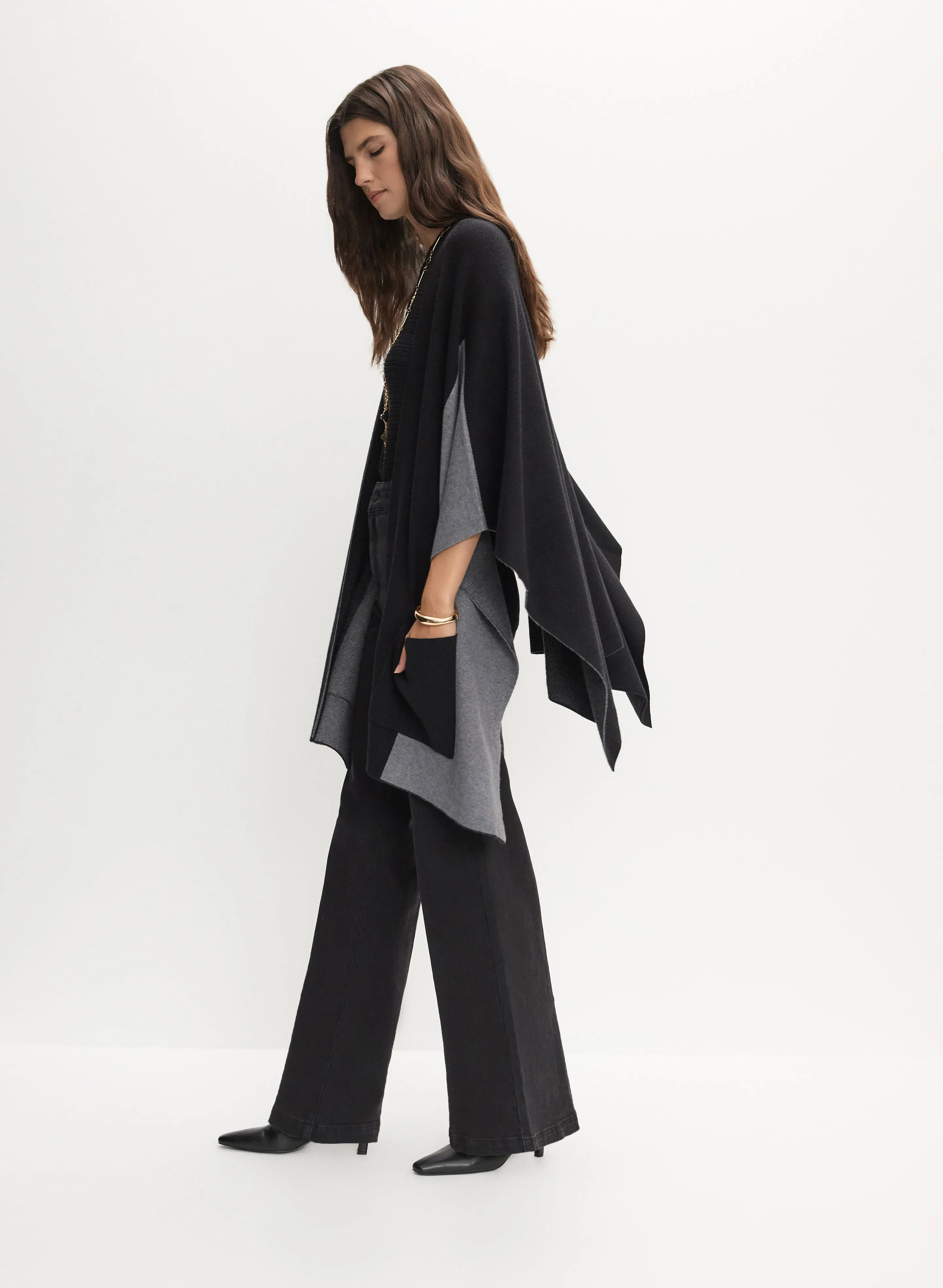 Contrast Motif Poncho sold by Melanie Lyne product image thumbnail 4