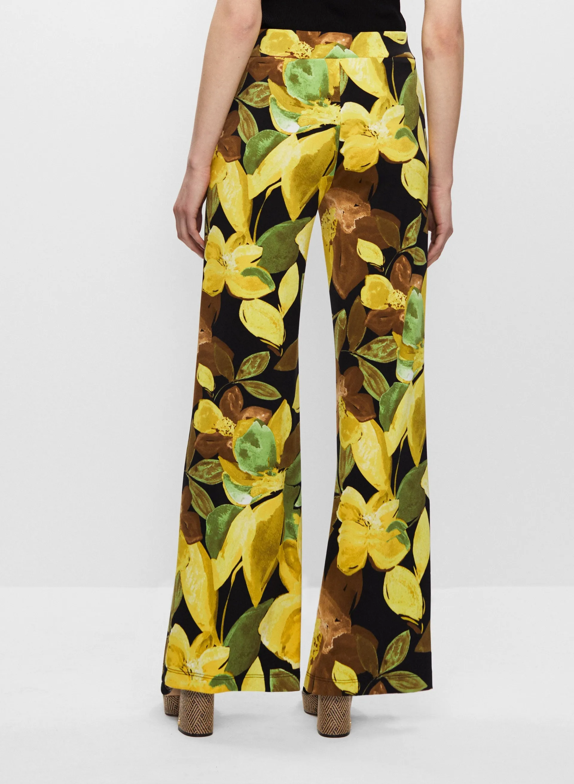 Printed Pull-On Wide Leg Pants sold by Melanie Lyne product image thumbnail 2