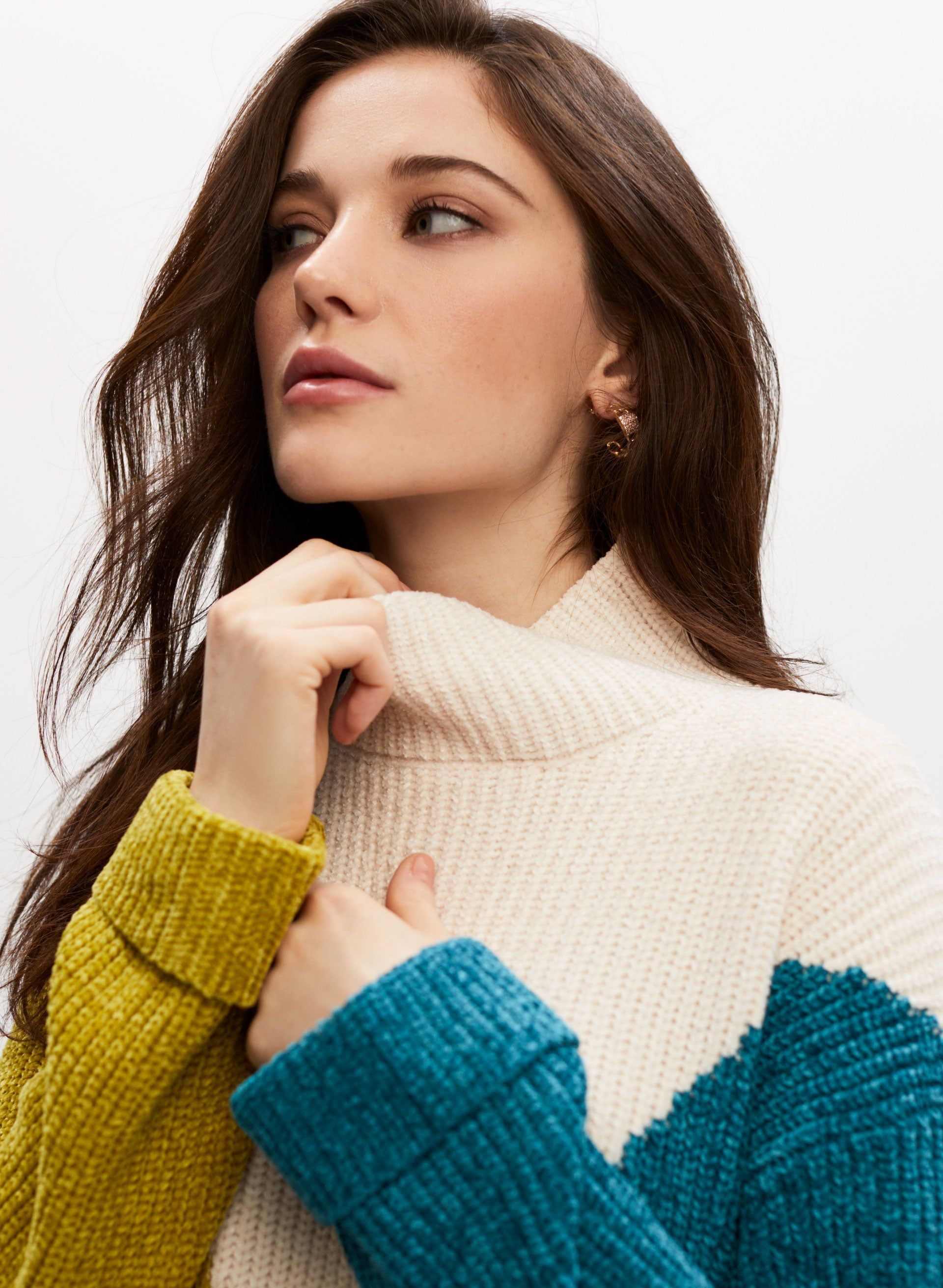 Colour Block Turtleneck Sweater sold by Melanie Lyne product image thumbnail 5