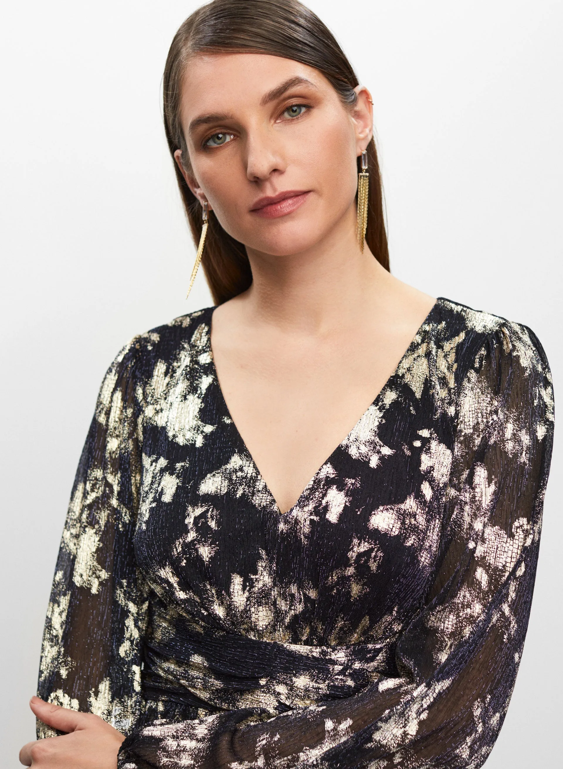 Metallic Crinkle V-Neck Dress sold by Melanie Lyne product image thumbnail 5