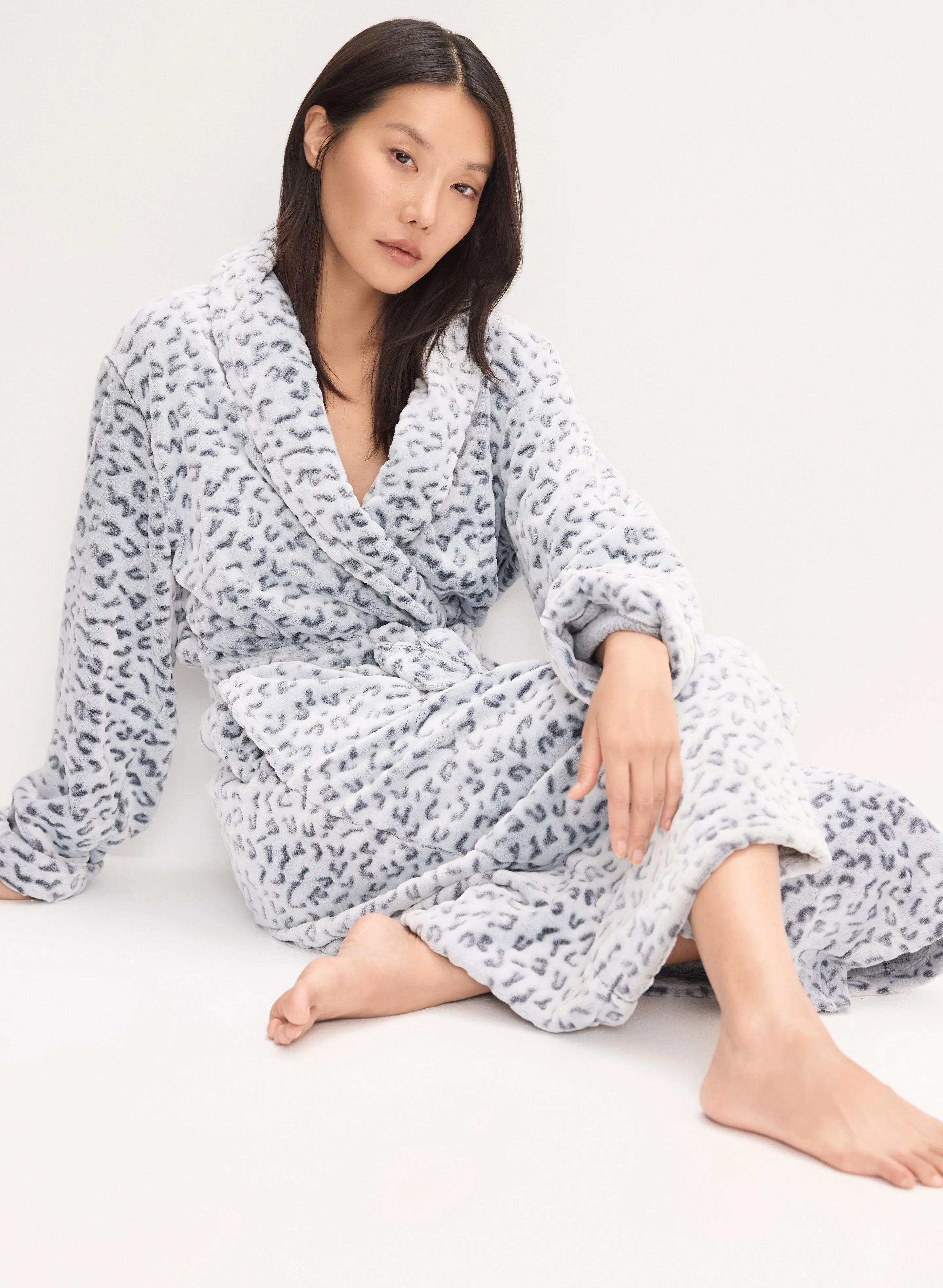Animal Print Fleece Robe sold by Melanie Lyne product image thumbnail 4