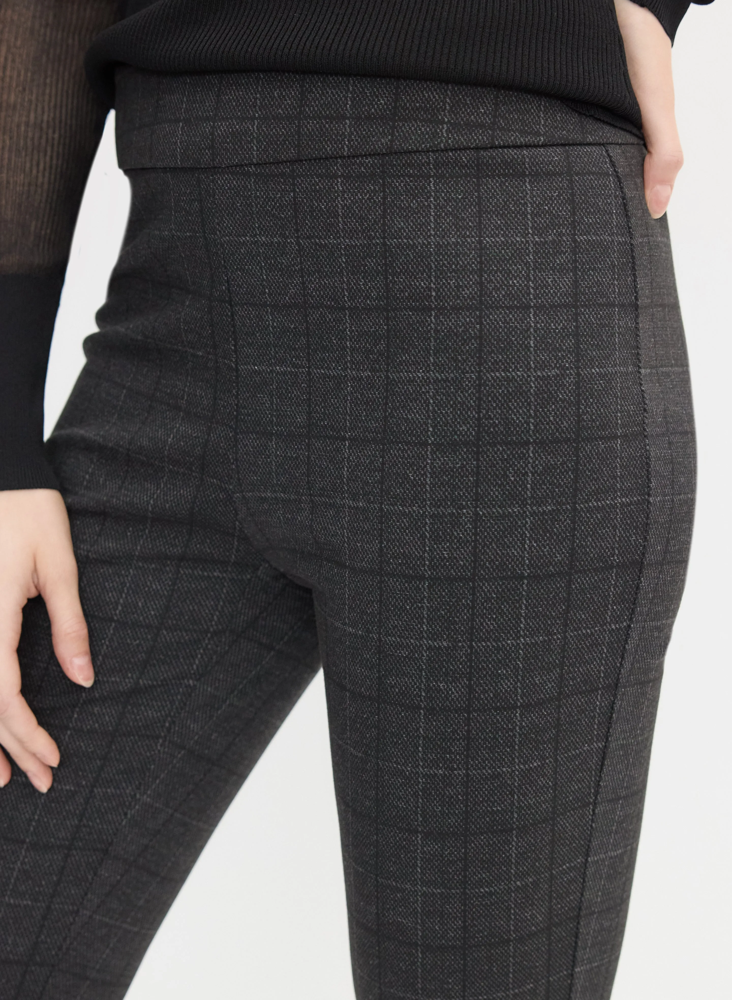 Madison Plaid Print Slim-Leg Pants sold by Melanie Lyne product image thumbnail 4