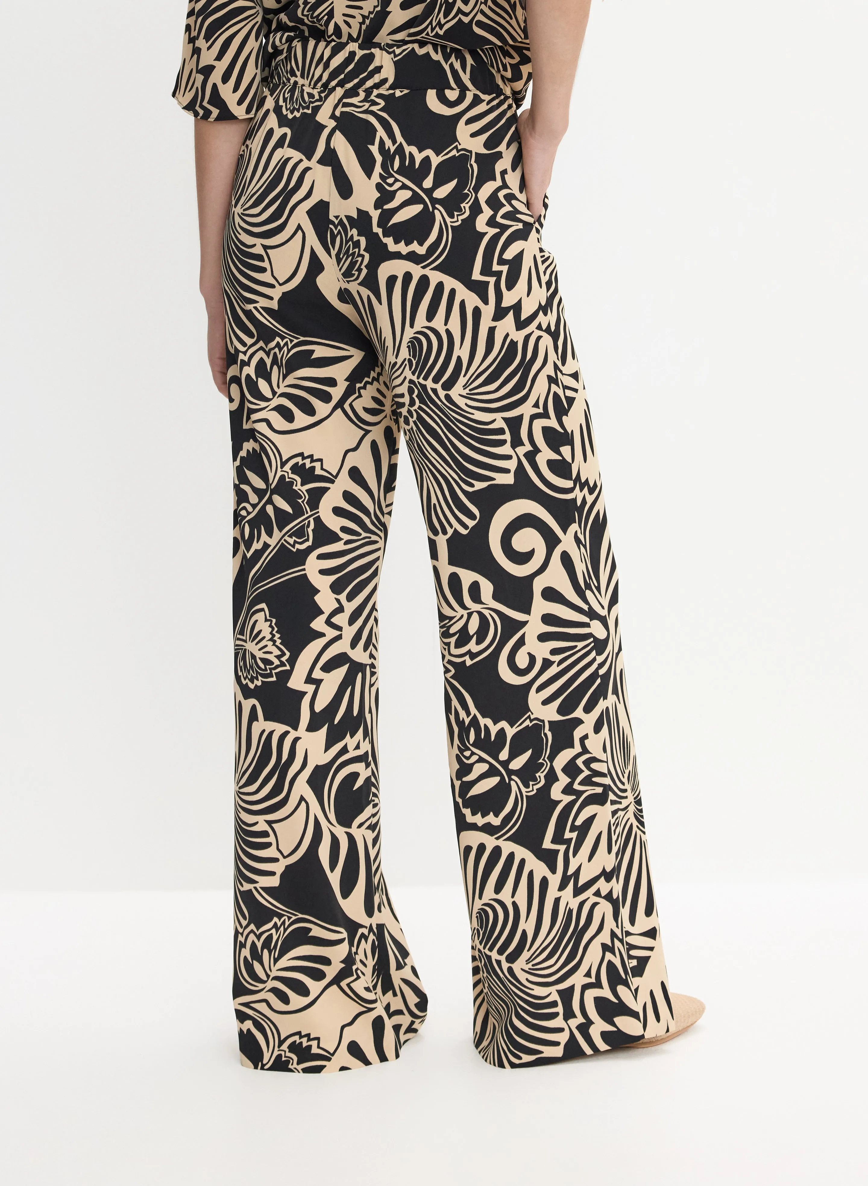 Graphic Floral Wide-Leg Pants sold by Melanie Lyne product image thumbnail 2
