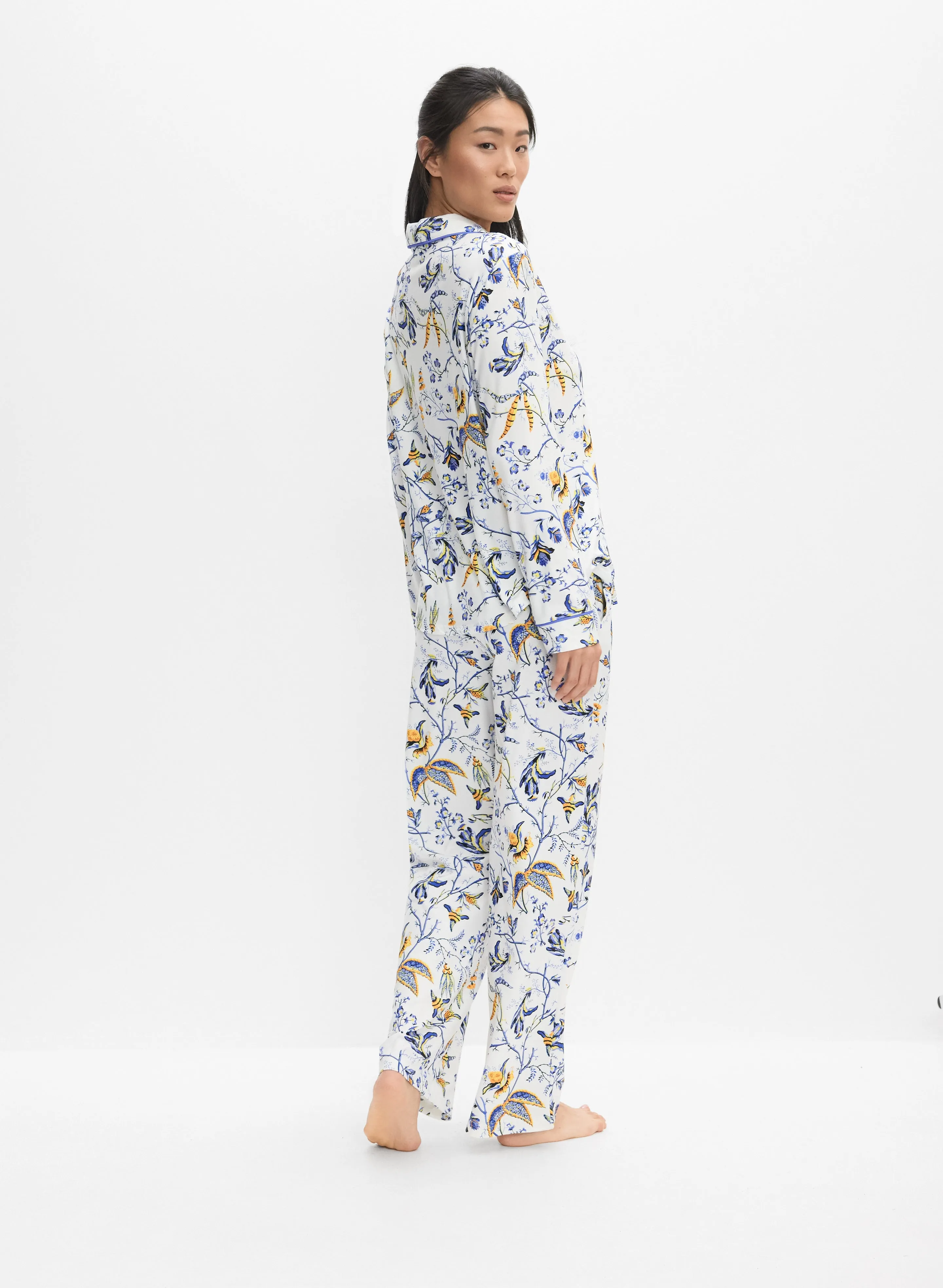 Simon Chang - Floral Pyjama Set sold by Melanie Lyne product image thumbnail 4