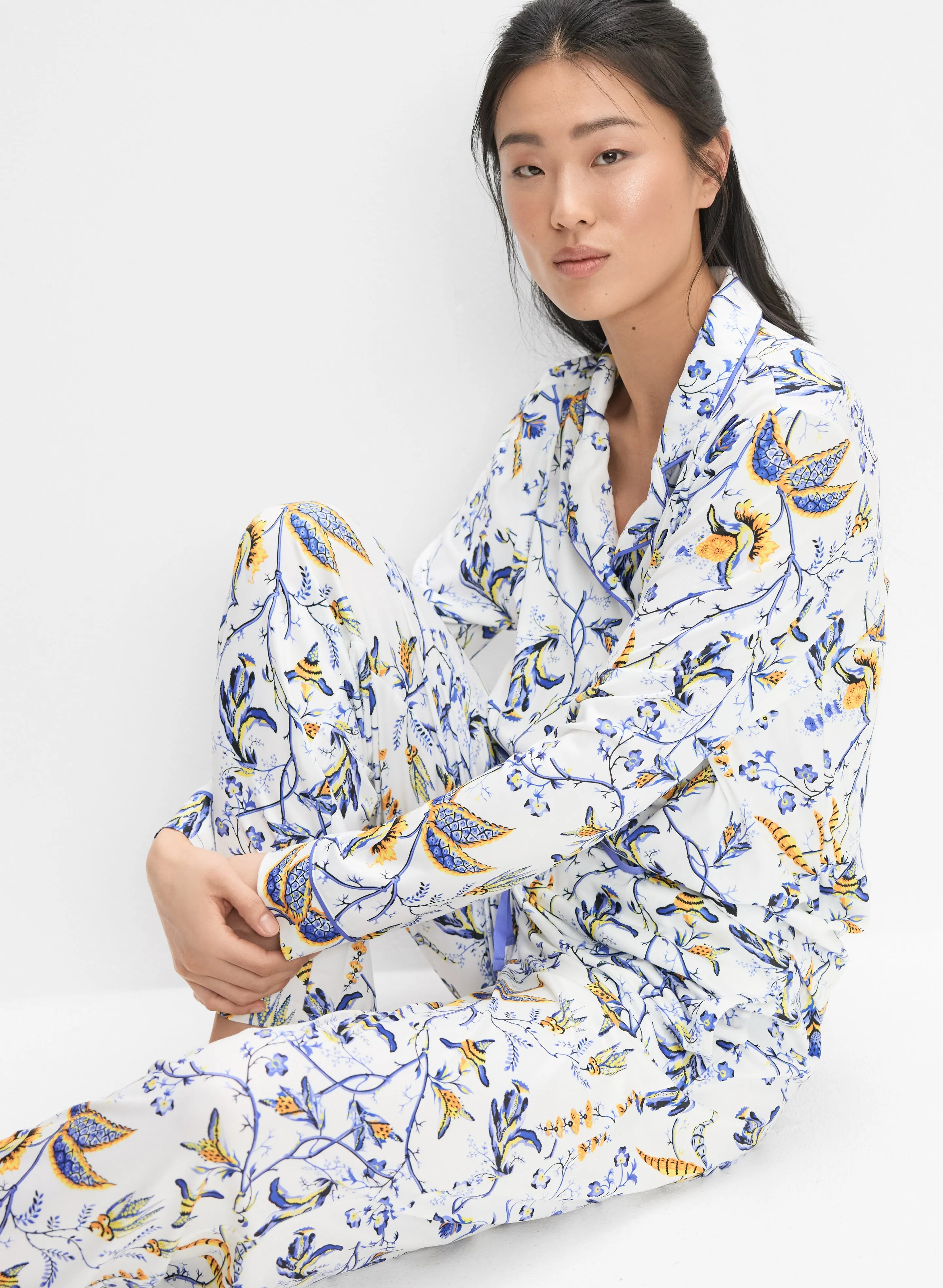Simon Chang - Floral Pyjama Set sold by Melanie Lyne product image thumbnail 5