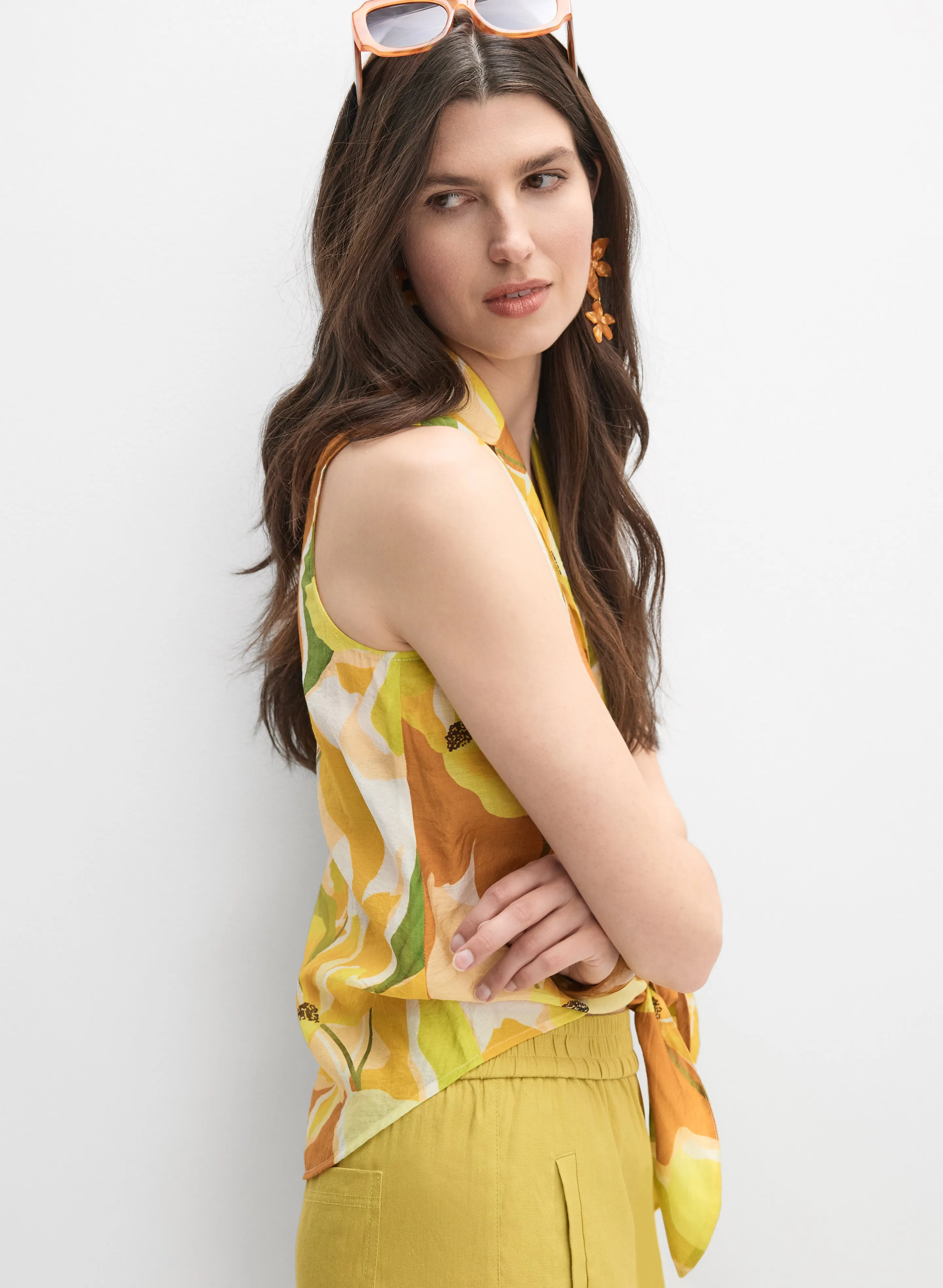 Floral Sleeveless Blouse sold by Melanie Lyne product image thumbnail 4