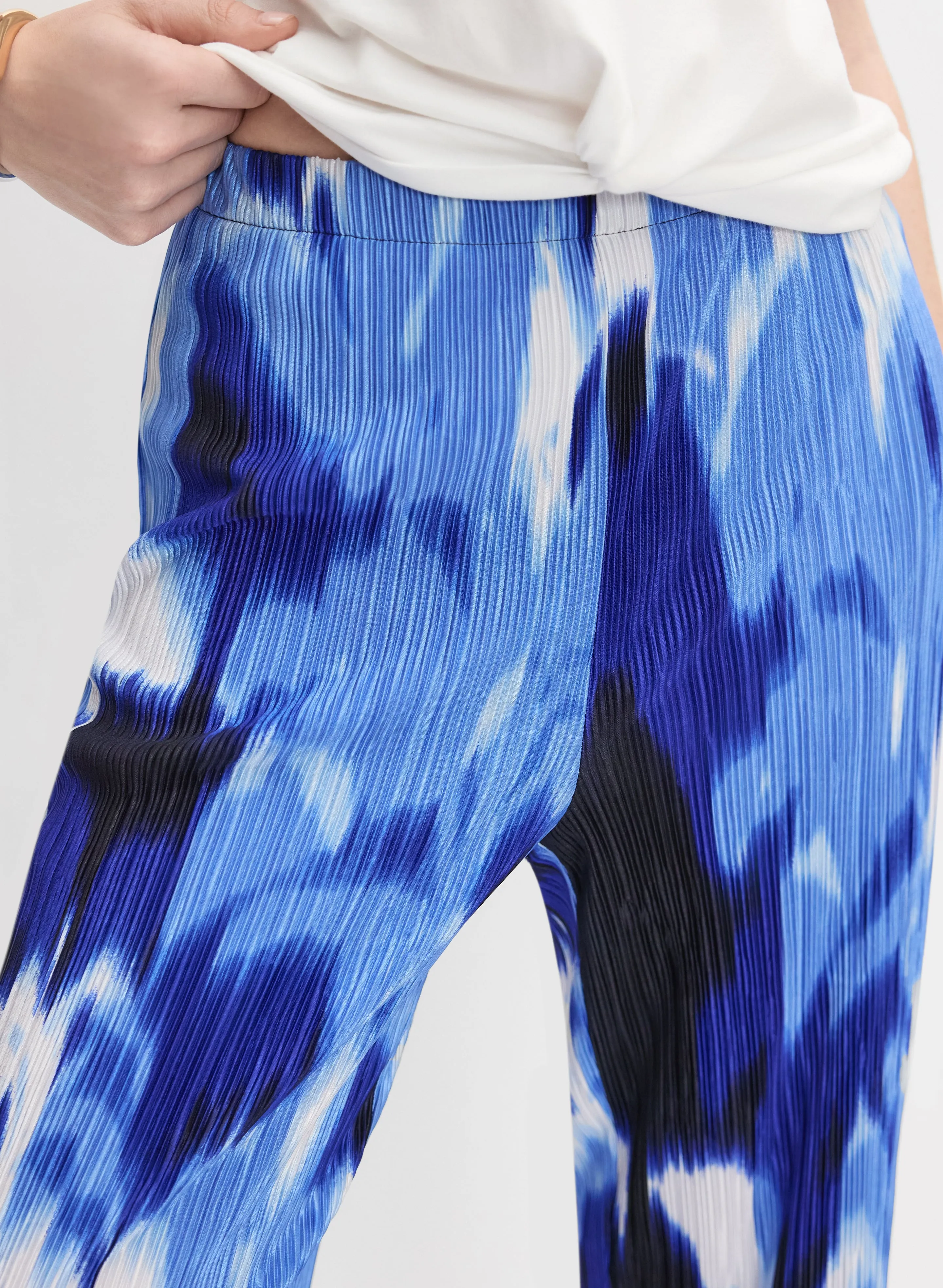 Joseph Ribkoff - Abstract Plissé Pants sold by Melanie Lyne product image thumbnail 4