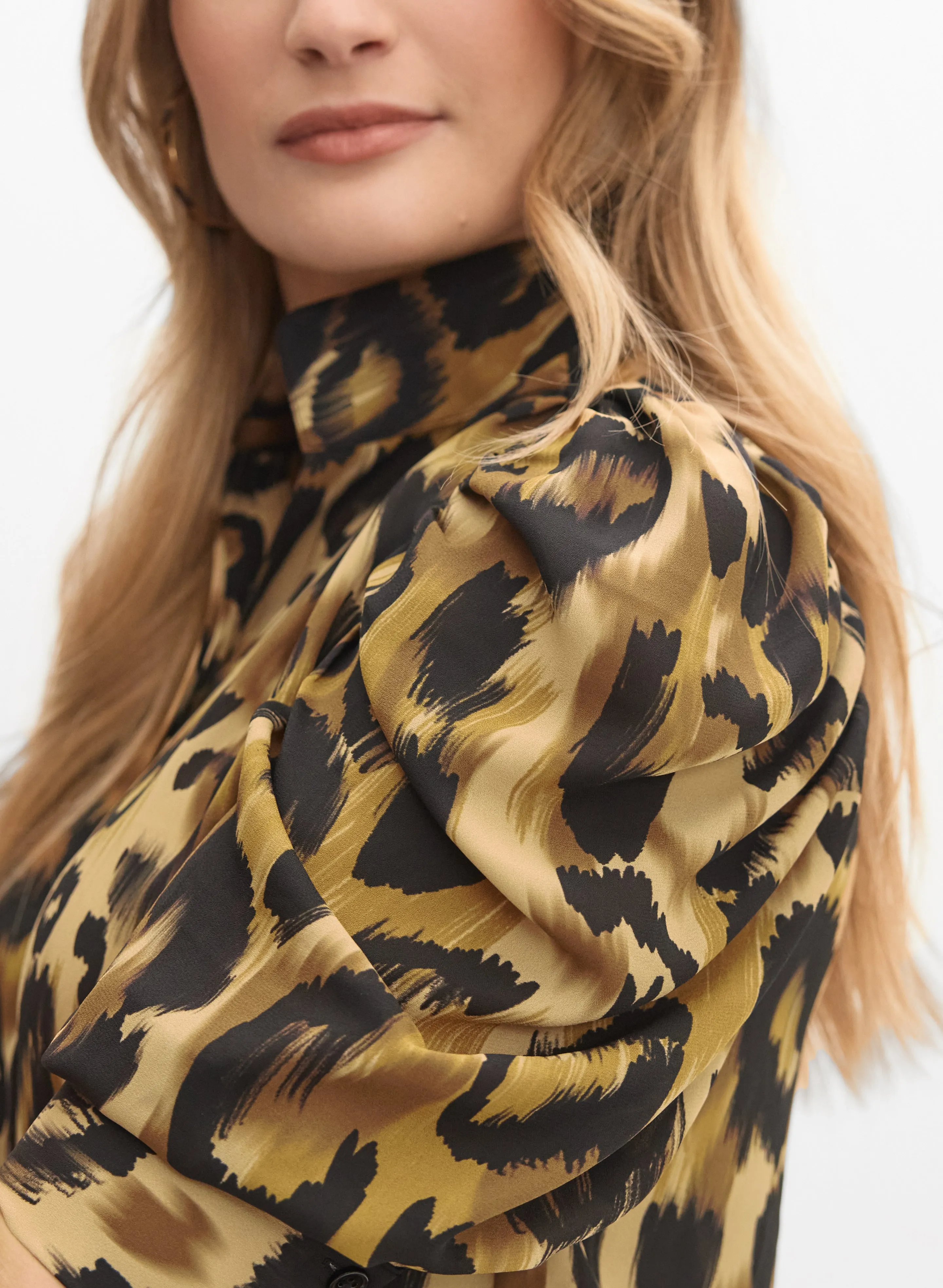 Leopard Puff Sleeve Blouse sold by Melanie Lyne product image thumbnail 4
