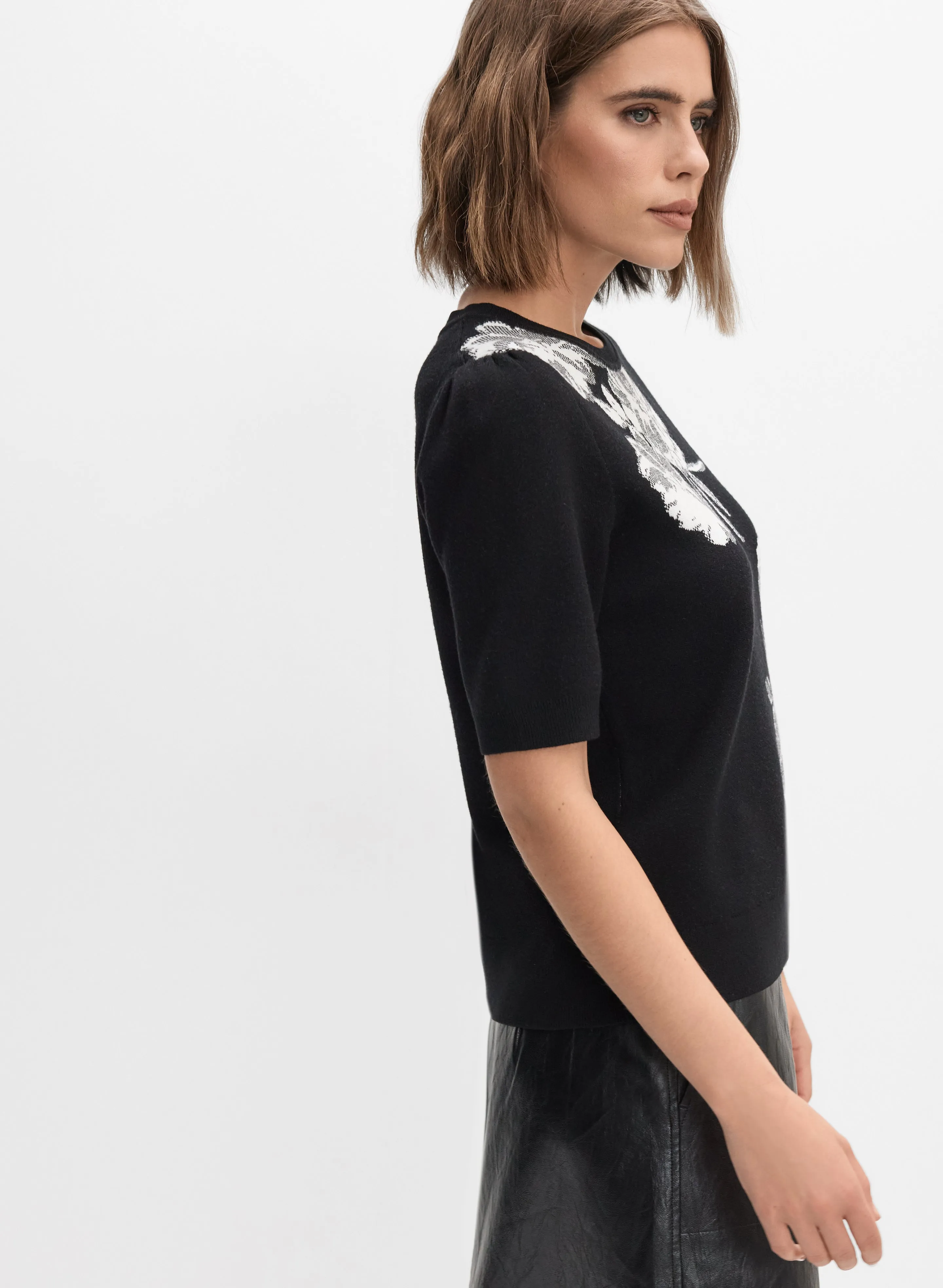 Floral Jacquard Sweater sold by Melanie Lyne product image thumbnail 2