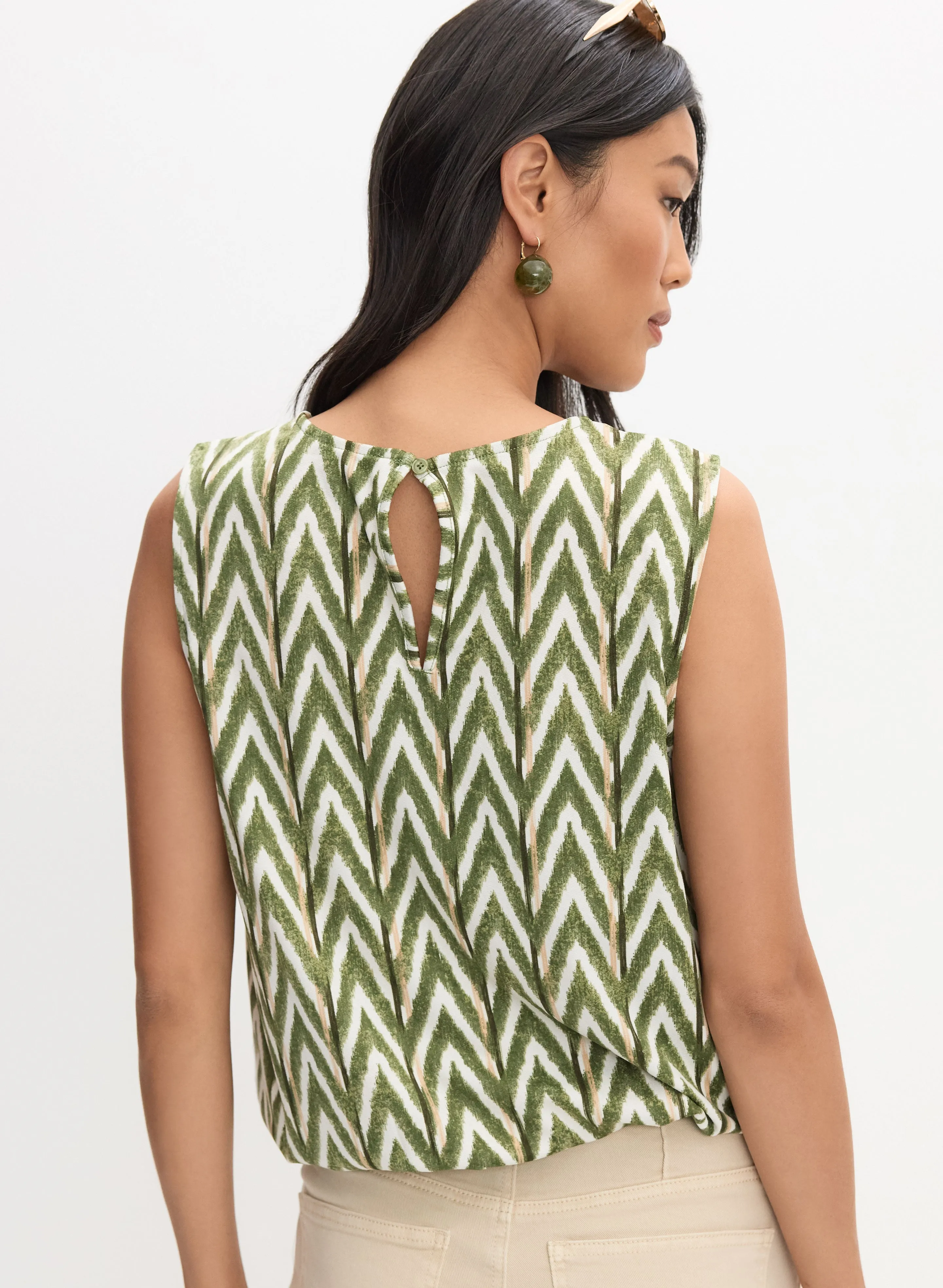 Sleeveless Geometric Top sold by Melanie Lyne product image thumbnail 4