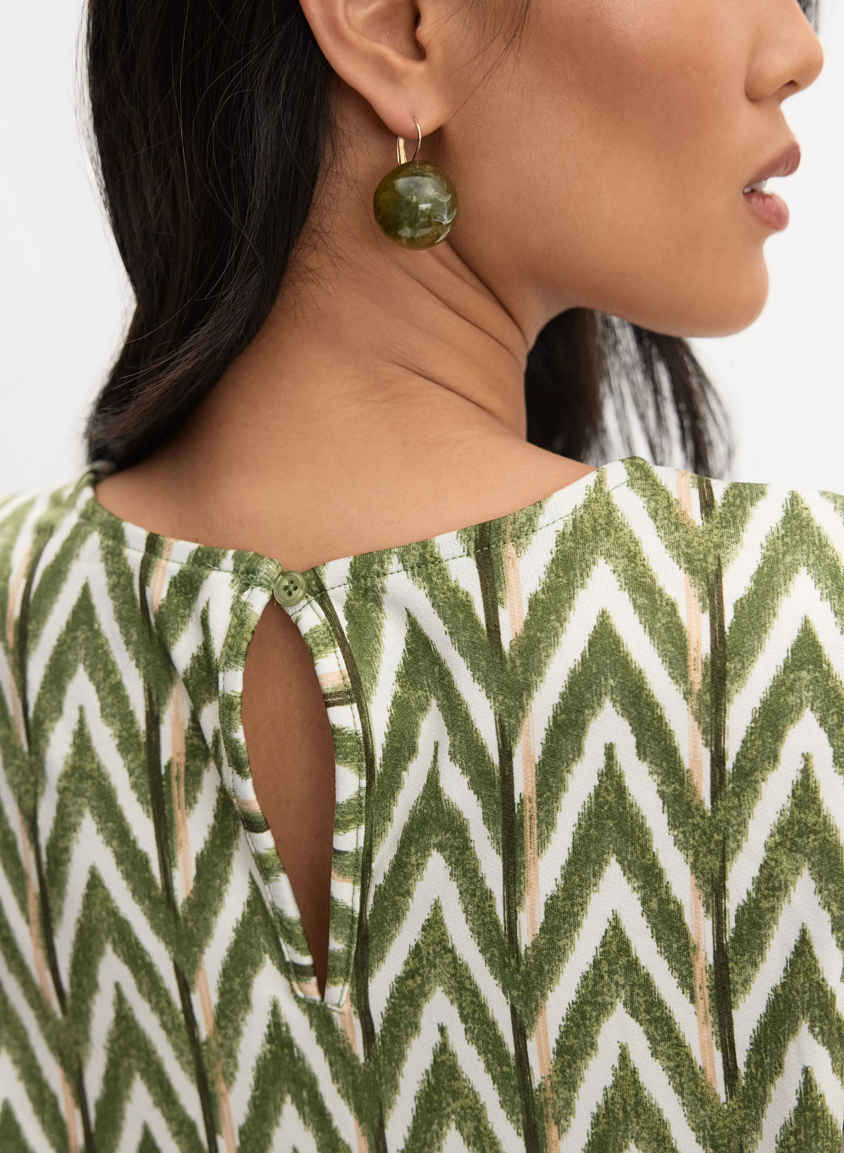 Sleeveless Geometric Top sold by Melanie Lyne product image thumbnail 5