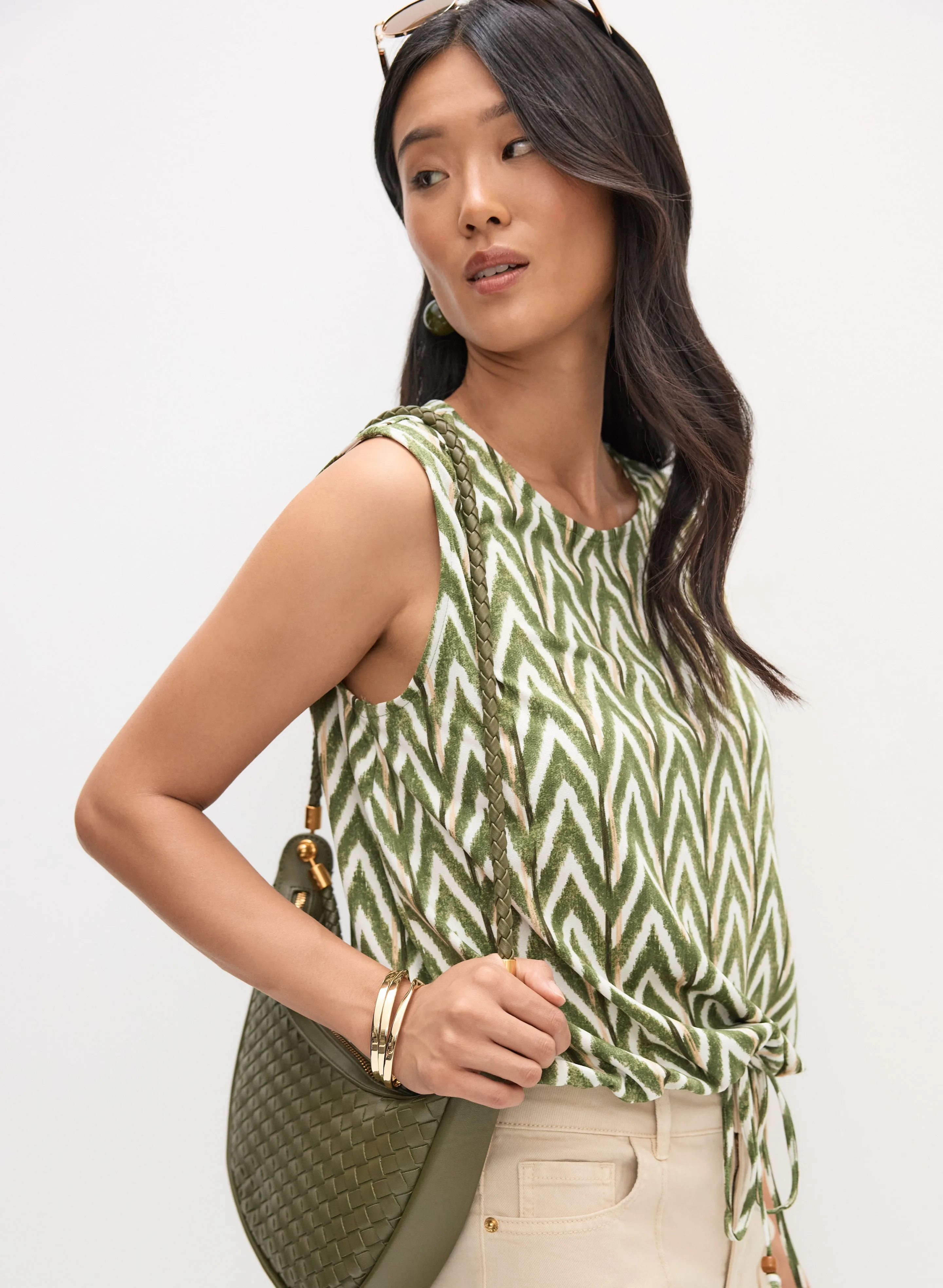 Sleeveless Geometric Top sold by Melanie Lyne product image thumbnail 2