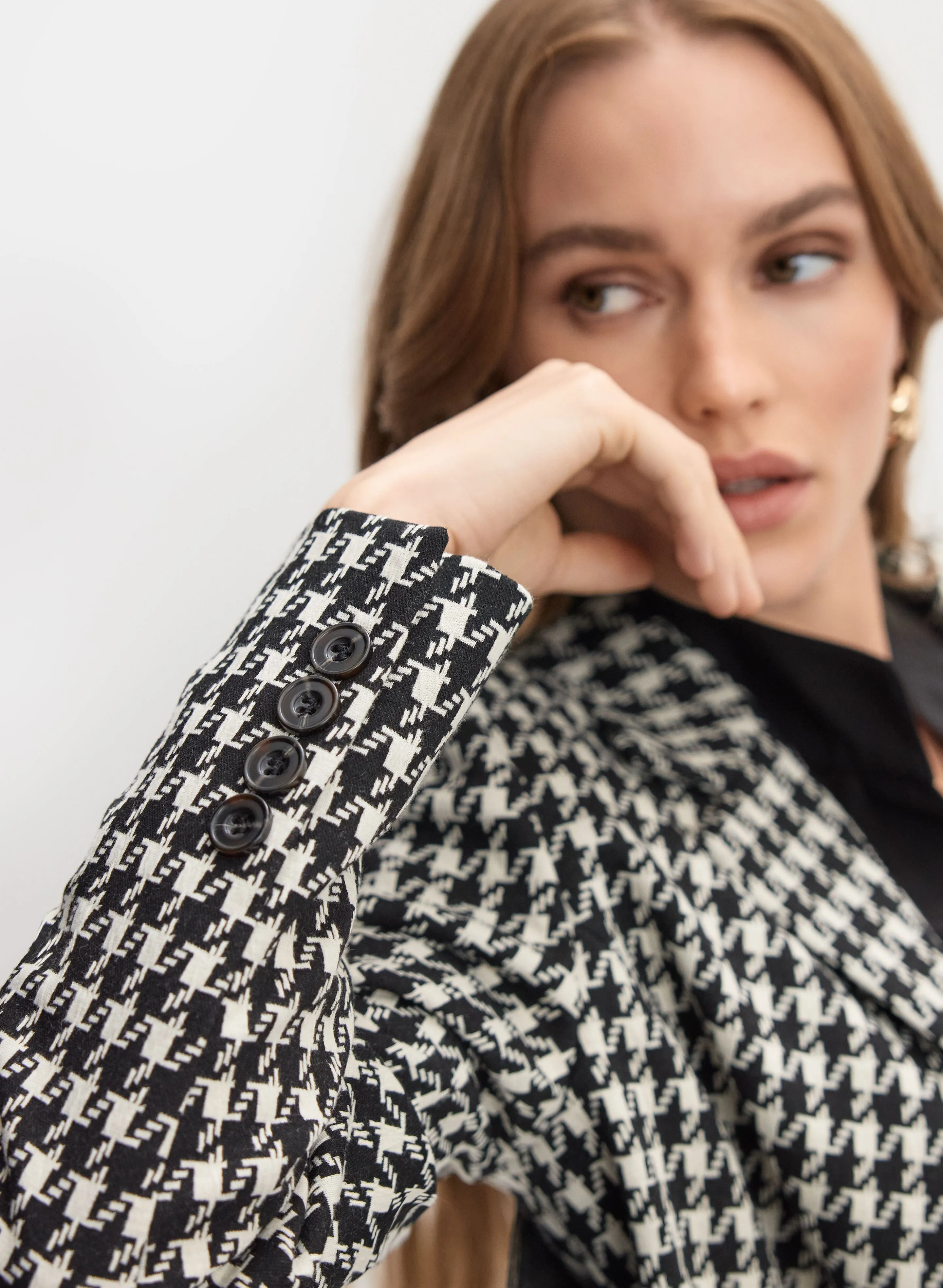 Houndstooth Knit Blazer sold by Melanie Lyne product image thumbnail 4