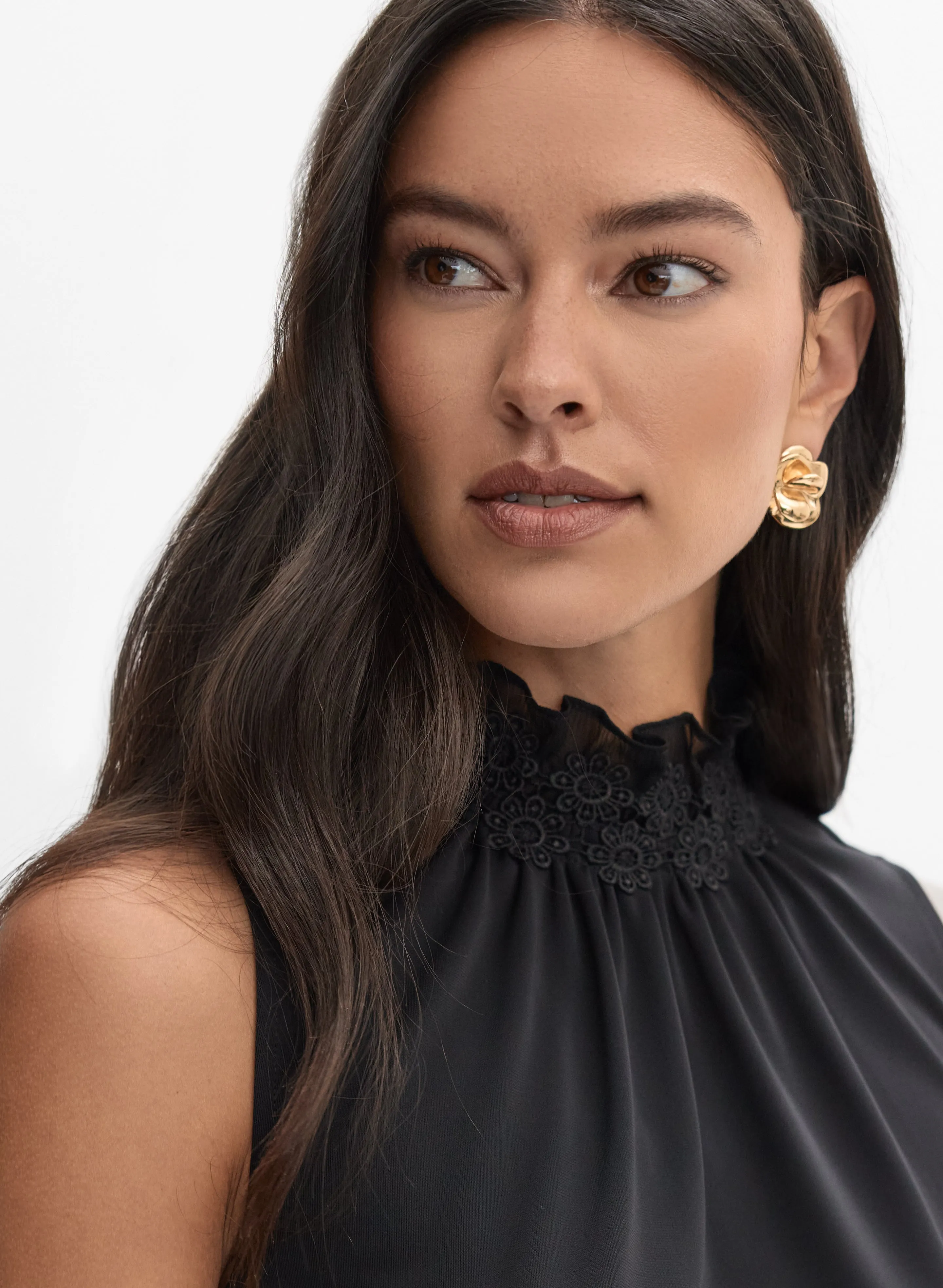 Scalloped Lace Collar Blouse sold by Melanie Lyne product image thumbnail 2