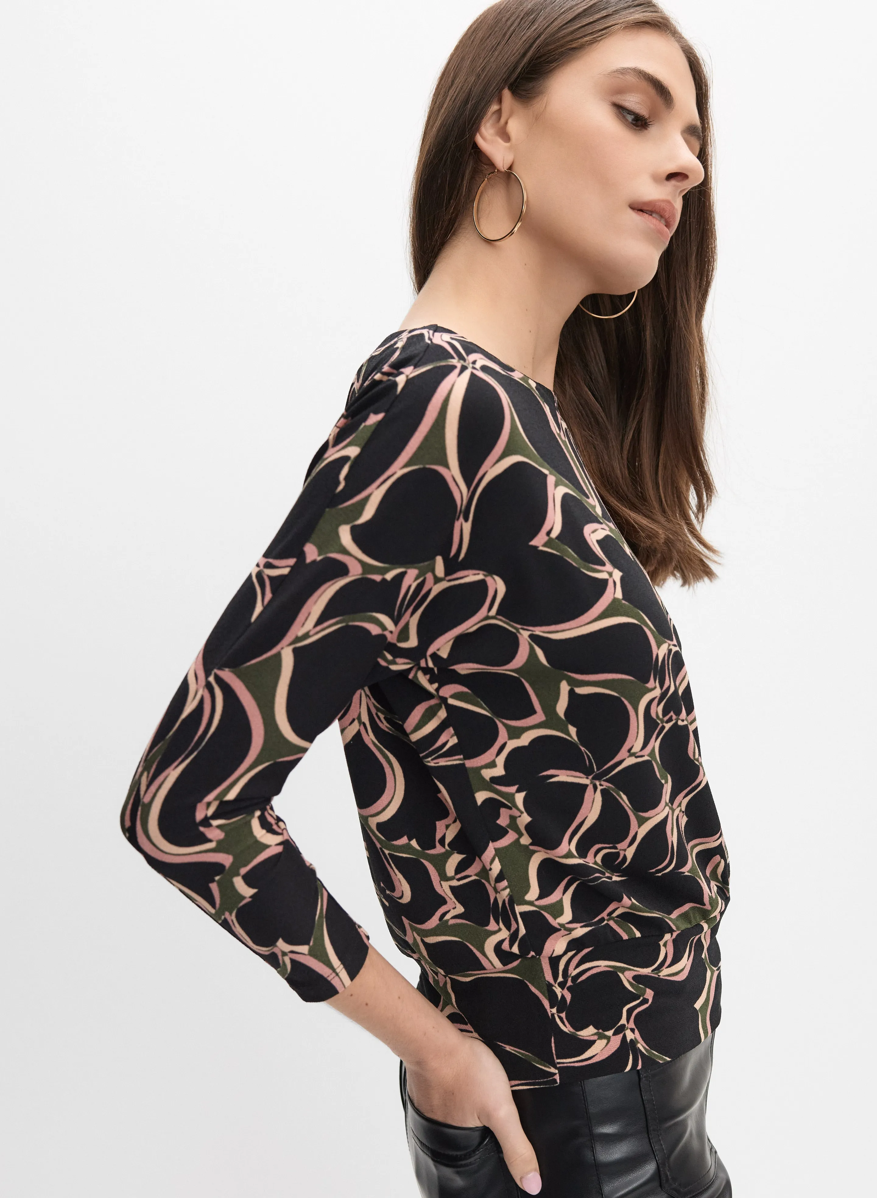 Abstract Floral Print Top sold by Melanie Lyne product image thumbnail 5