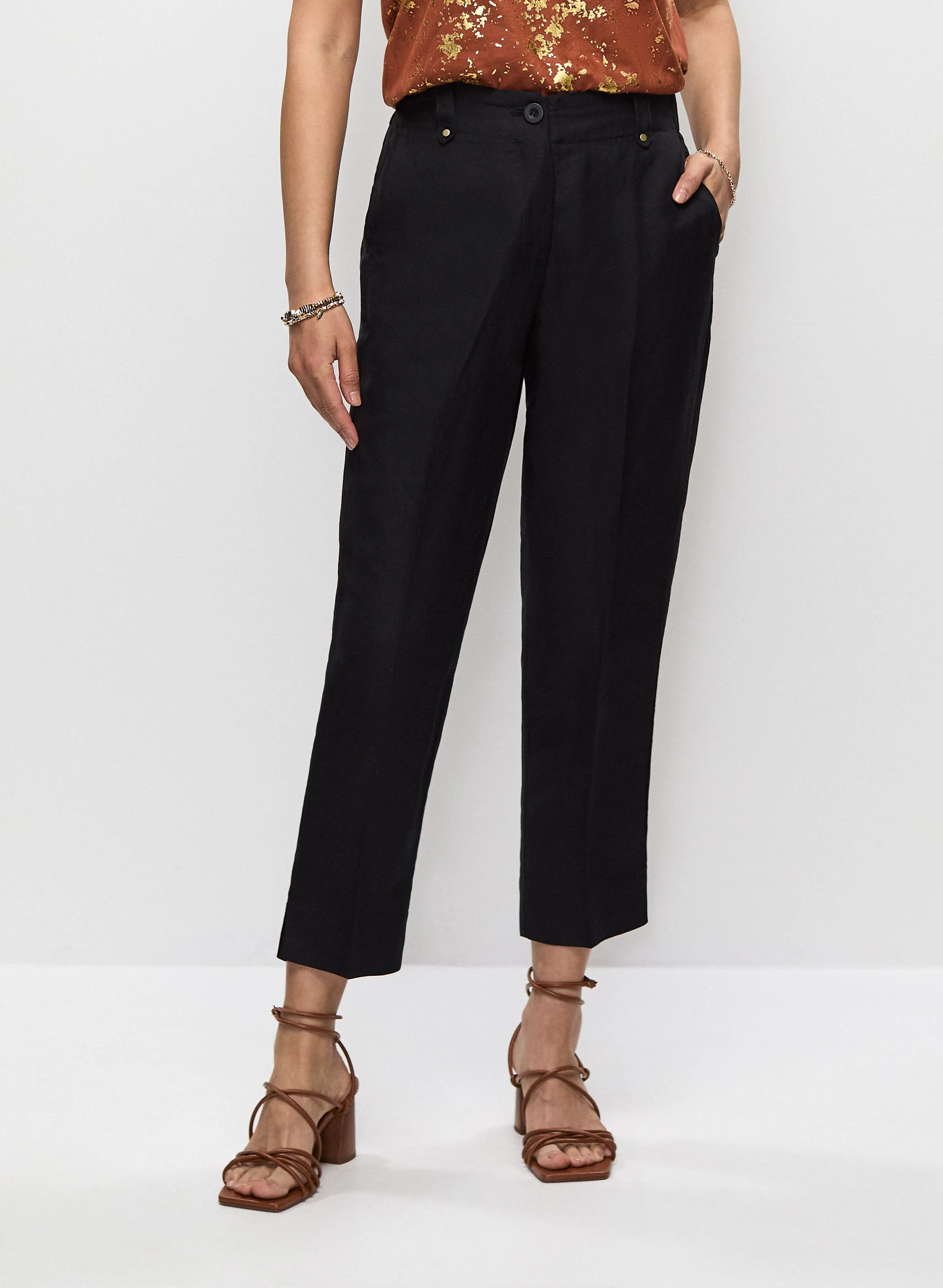 Linen-Blend Capri Pants sold by Melanie Lyne