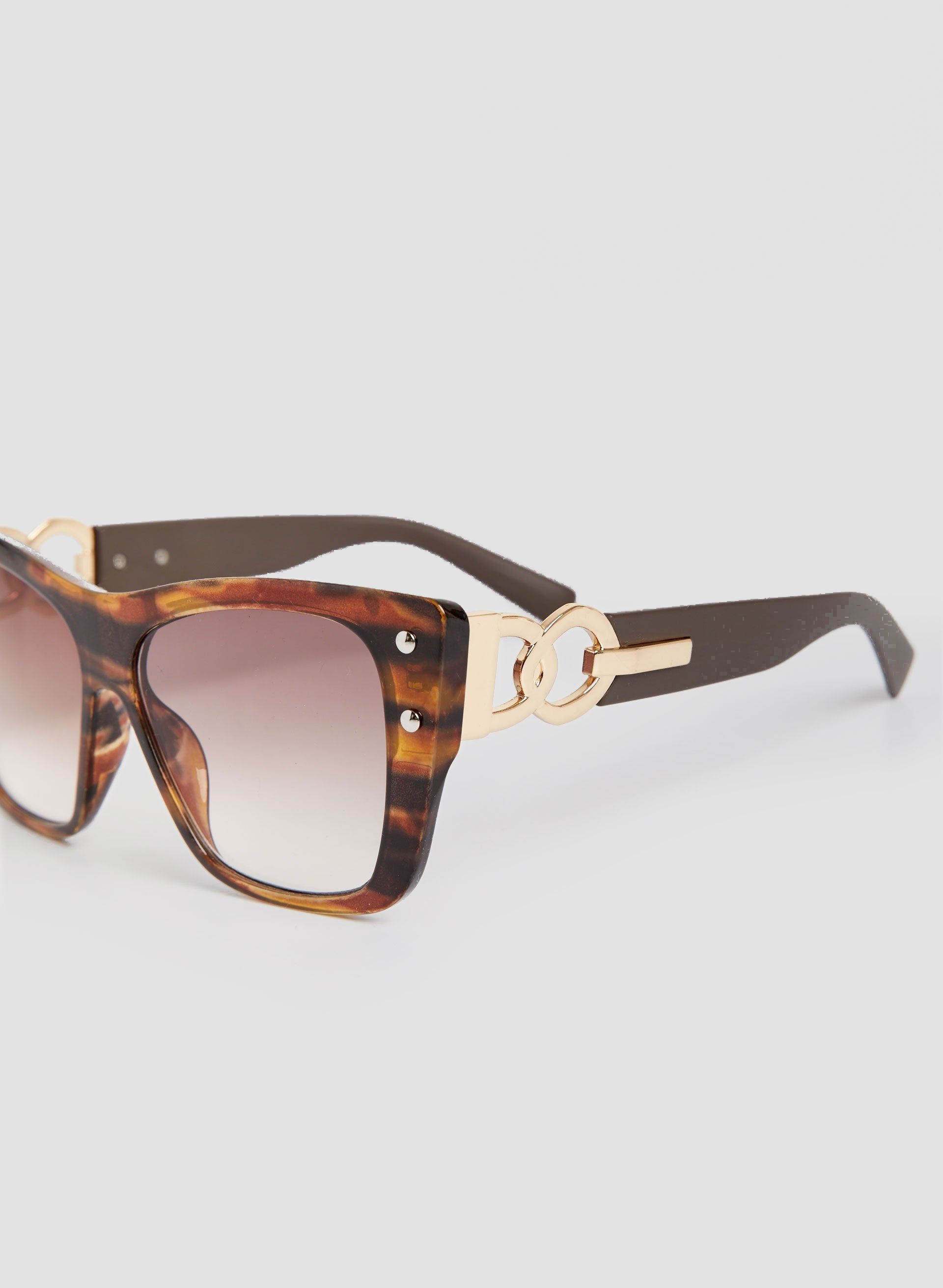 Chain Link Detail Sunglasses sold by Melanie Lyne product image thumbnail 2