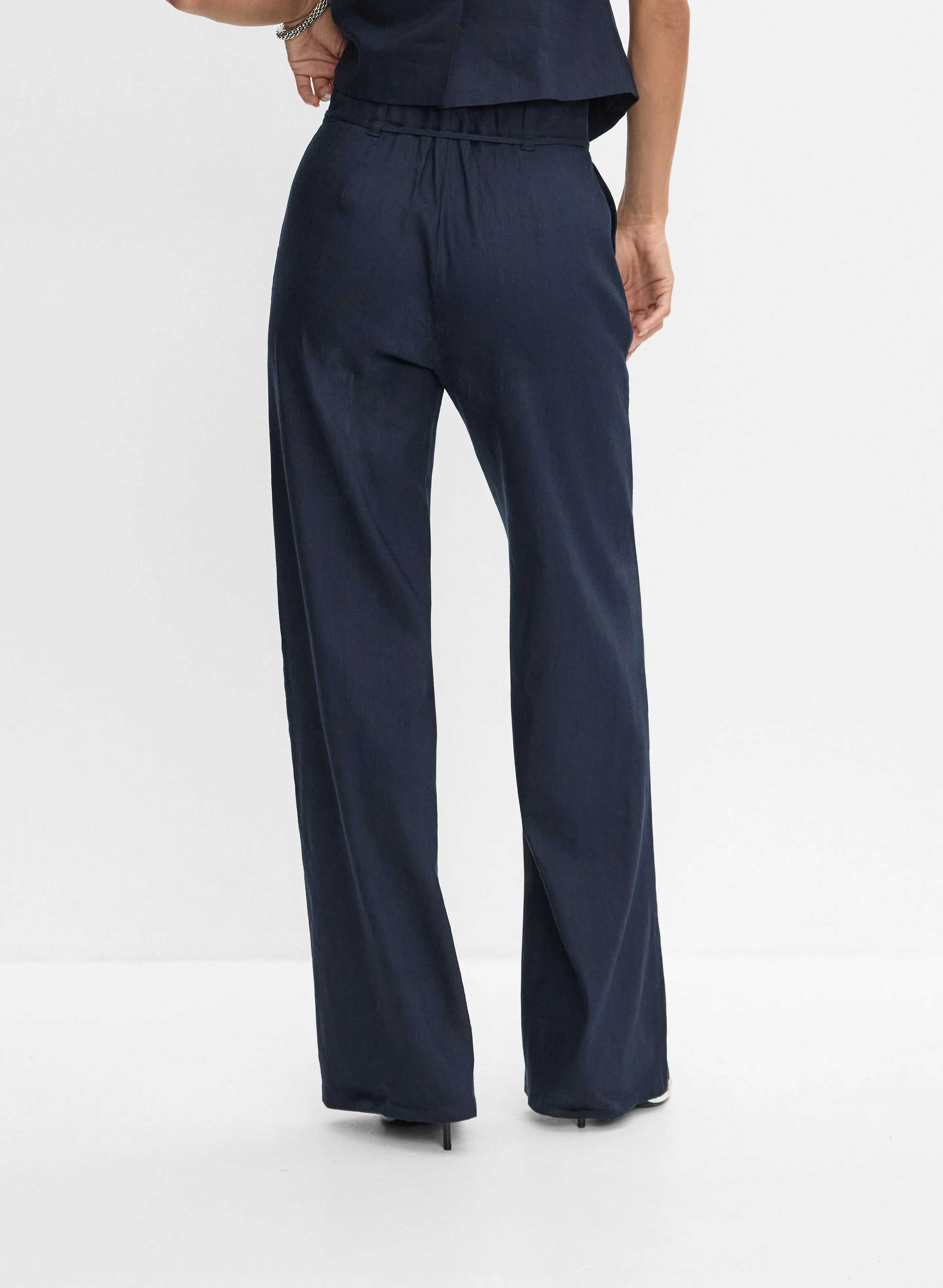 Soho Linen-Blend Pants sold by Melanie Lyne product image thumbnail 2