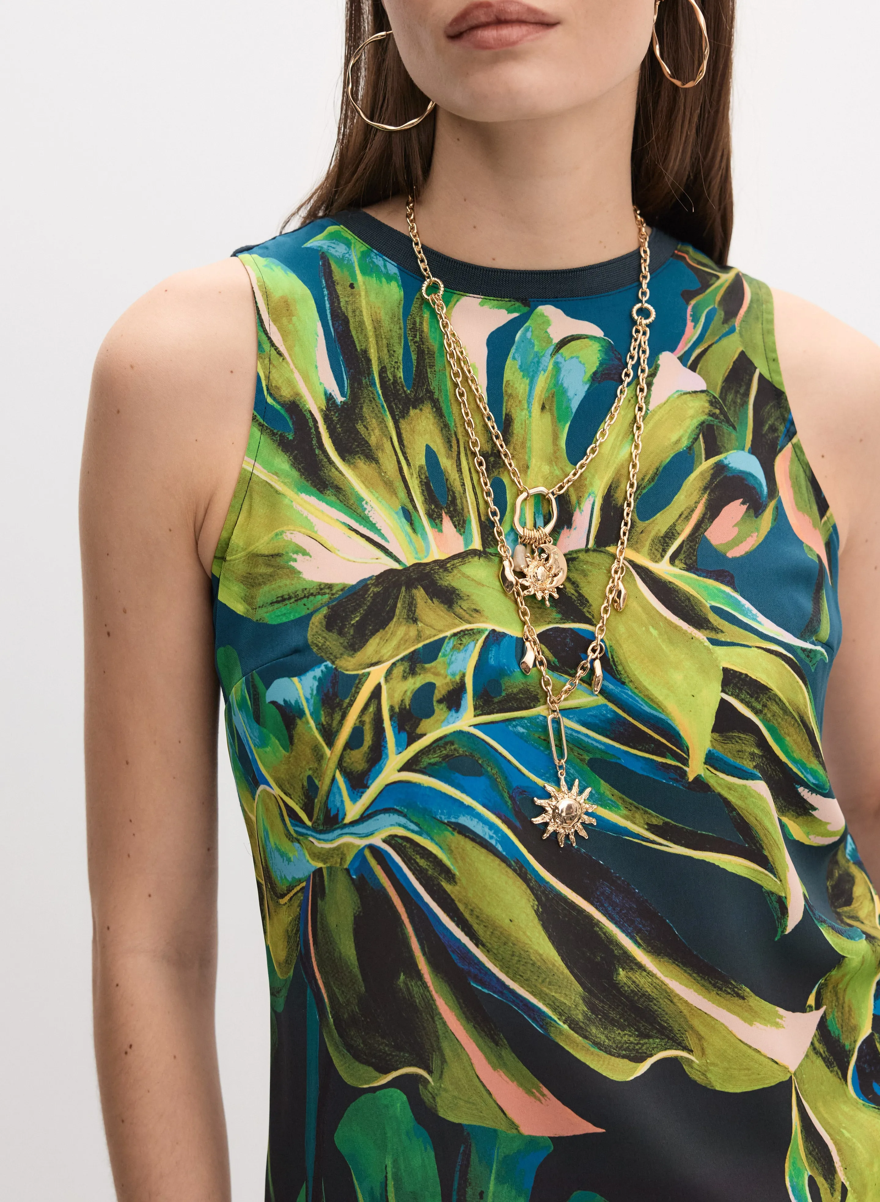Tropical Print Top sold by Melanie Lyne product image thumbnail 2