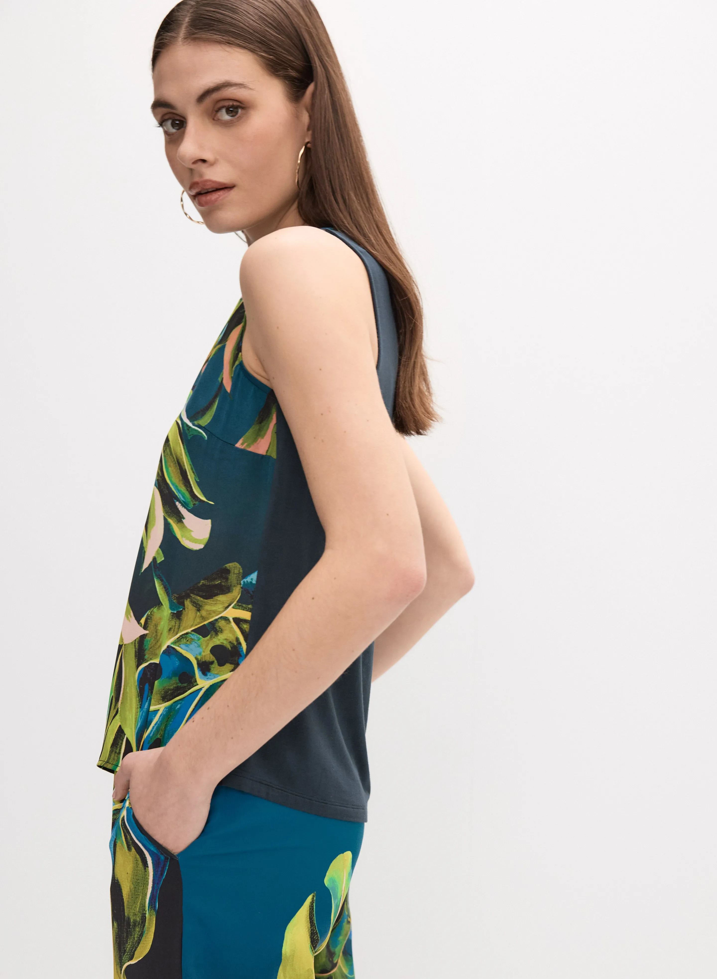 Tropical Print Top sold by Melanie Lyne product image thumbnail 5