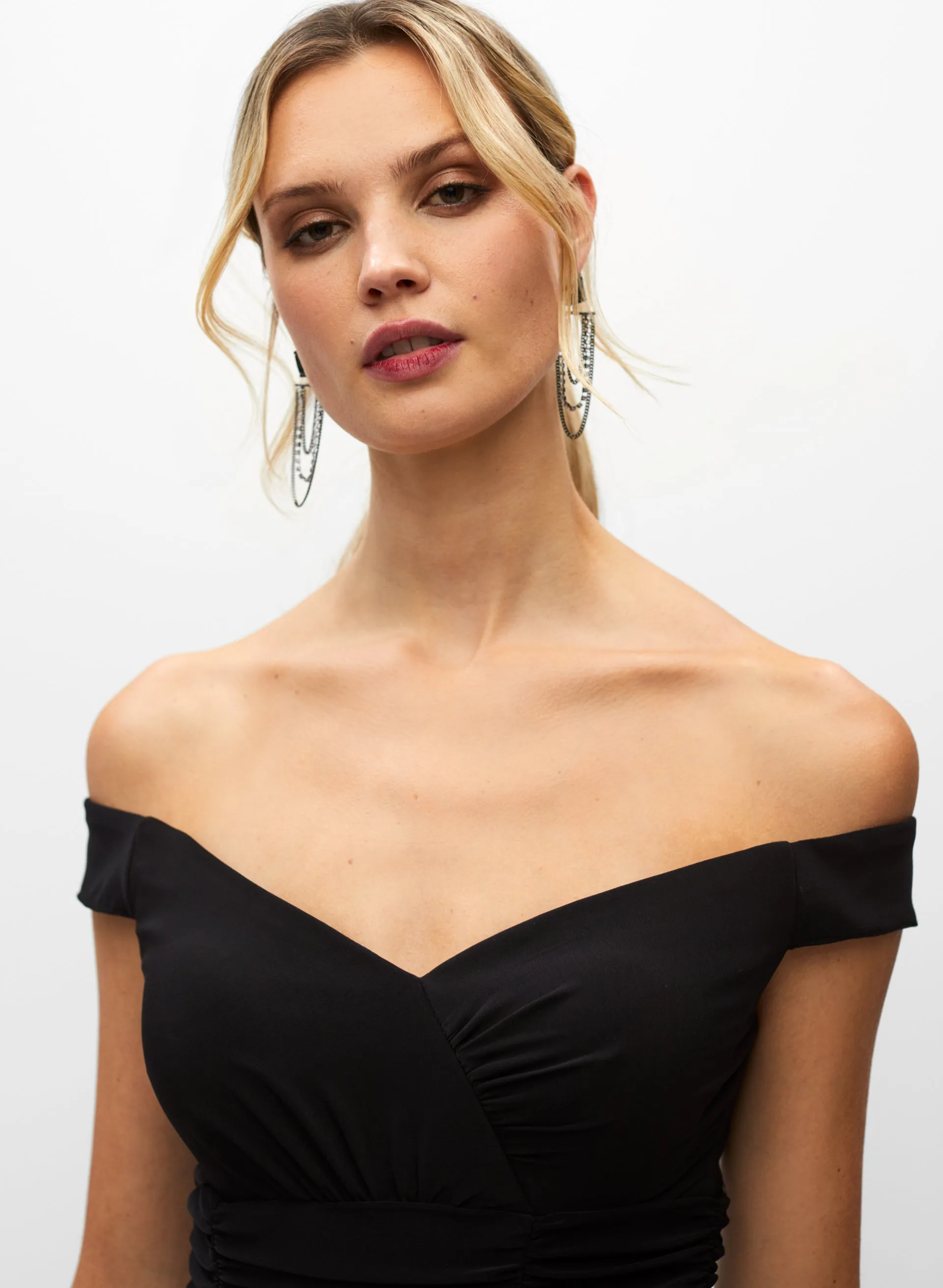 Ruched Sweetheart Neck Dress sold by Melanie Lyne product image thumbnail 5