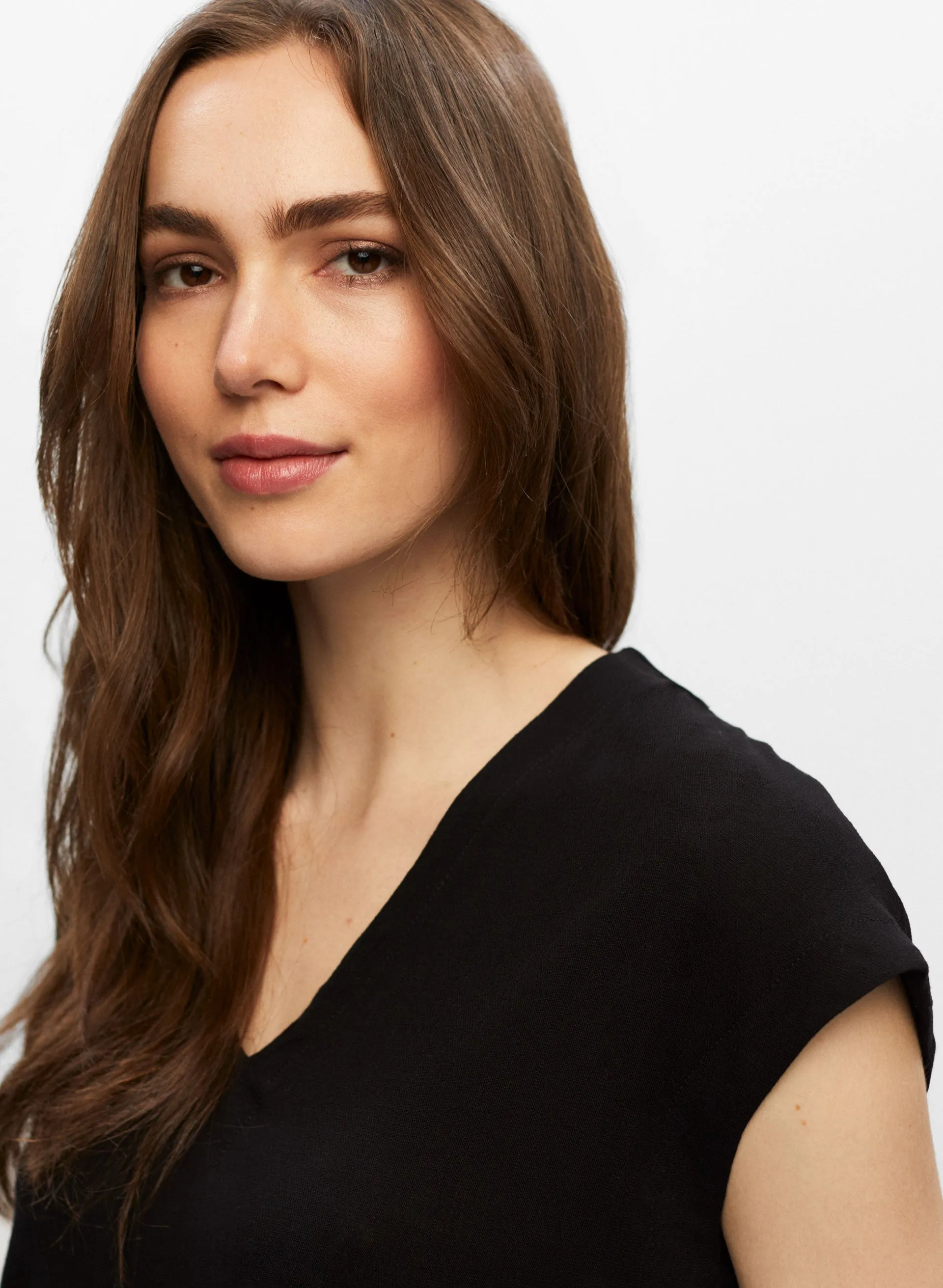 V-neck Short Sleeve Top sold by Melanie Lyne product image thumbnail 3