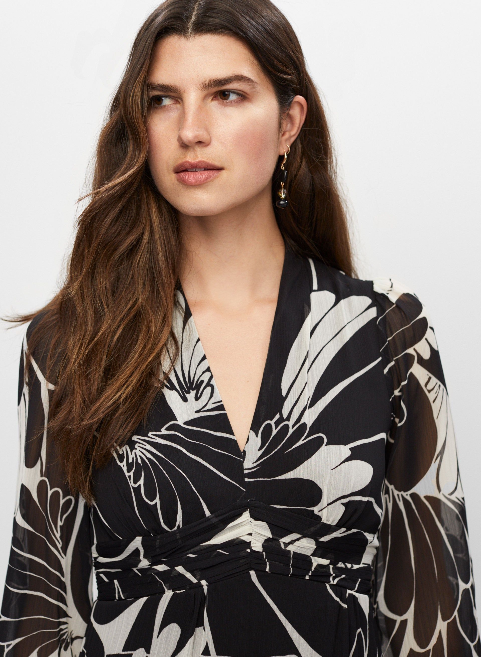 Two-Tone Floral Dress sold by Melanie Lyne product image thumbnail 2