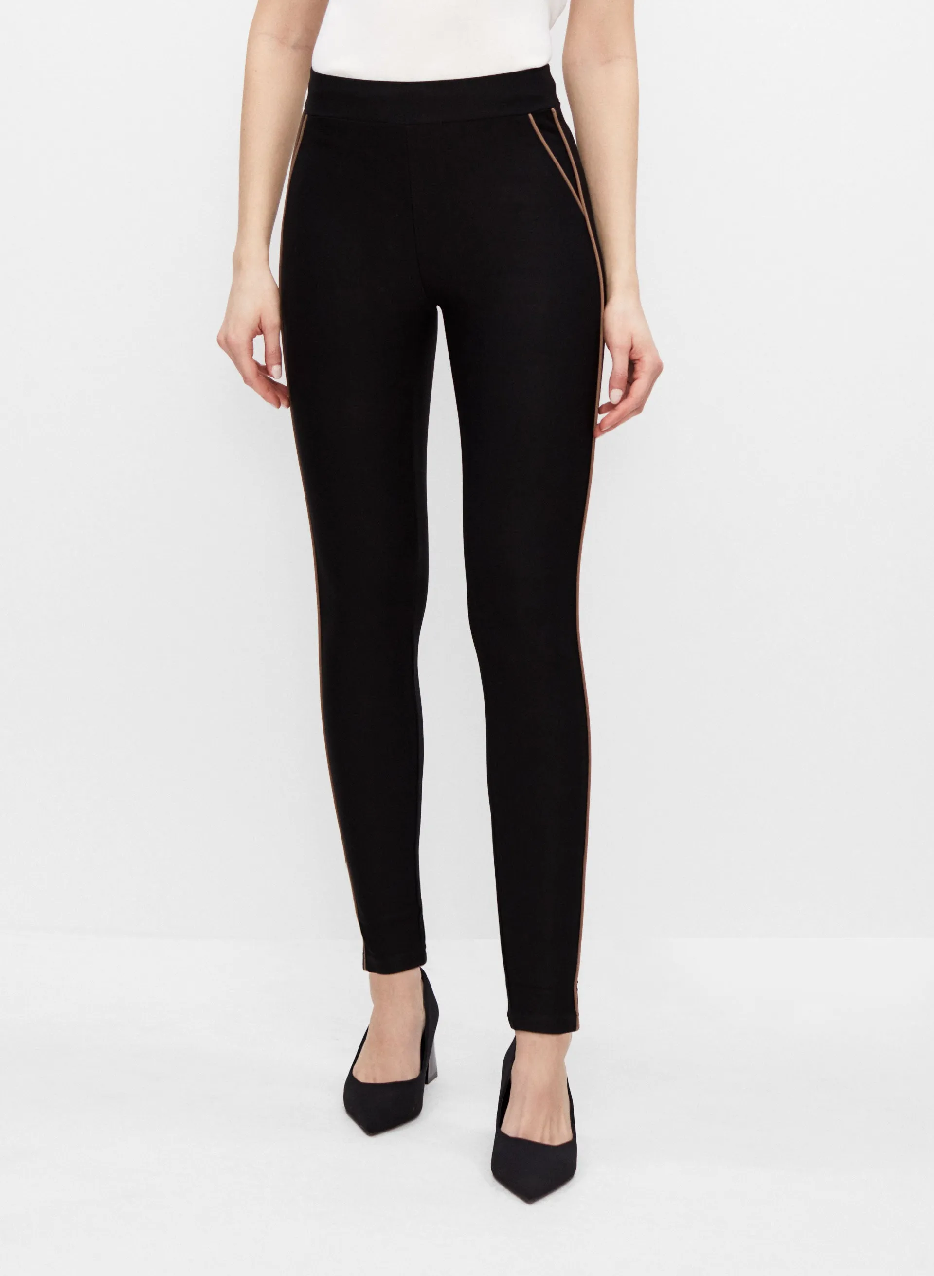 Frank Lyman - Pull-On Slim Leg Pants sold by Melanie Lyne