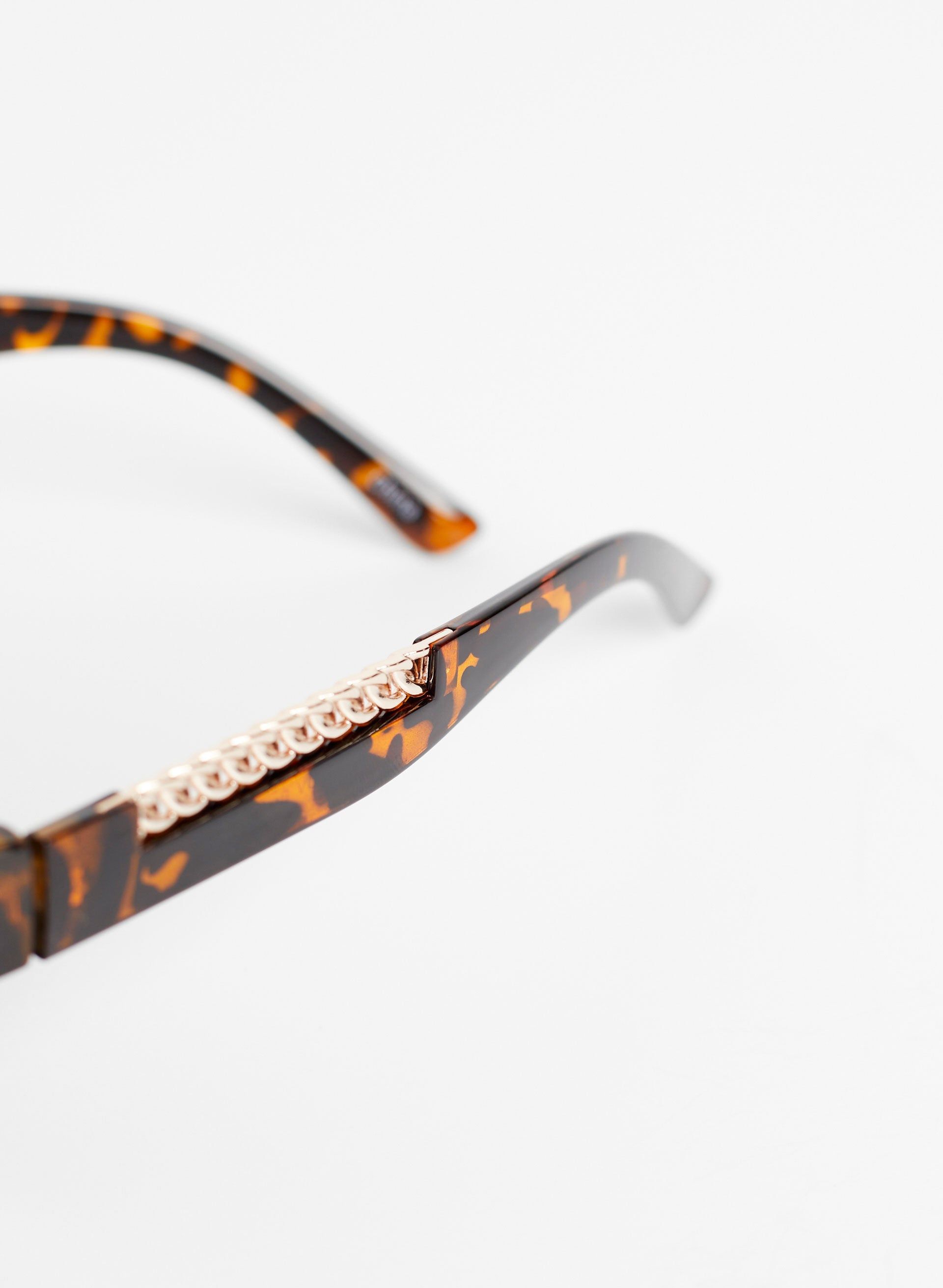 Tortoise Shell Chain Detail Sunglasses sold by Melanie Lyne product image thumbnail 2