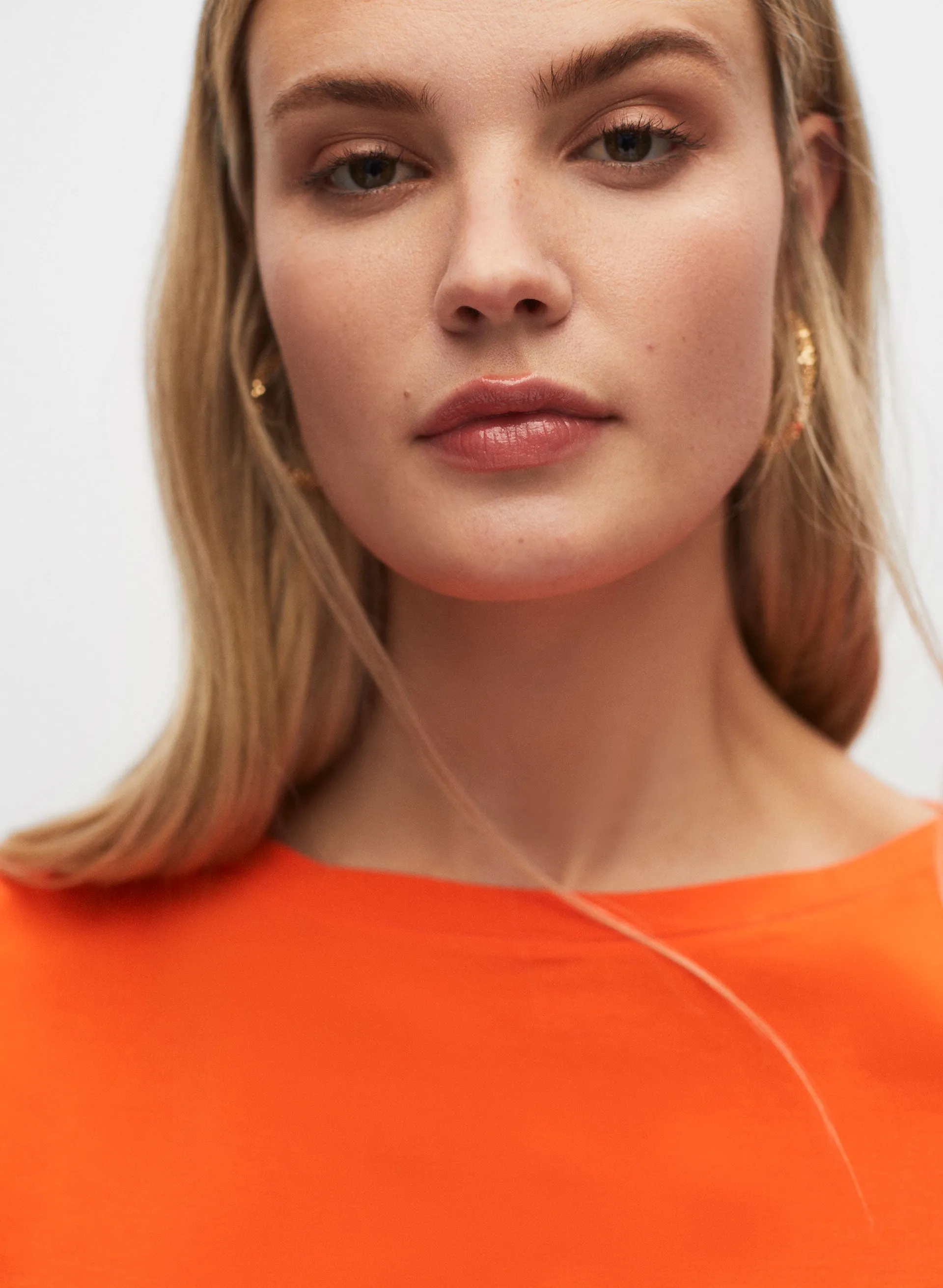 Essential Smocked Hem Tee sold by Melanie Lyne product image thumbnail 2