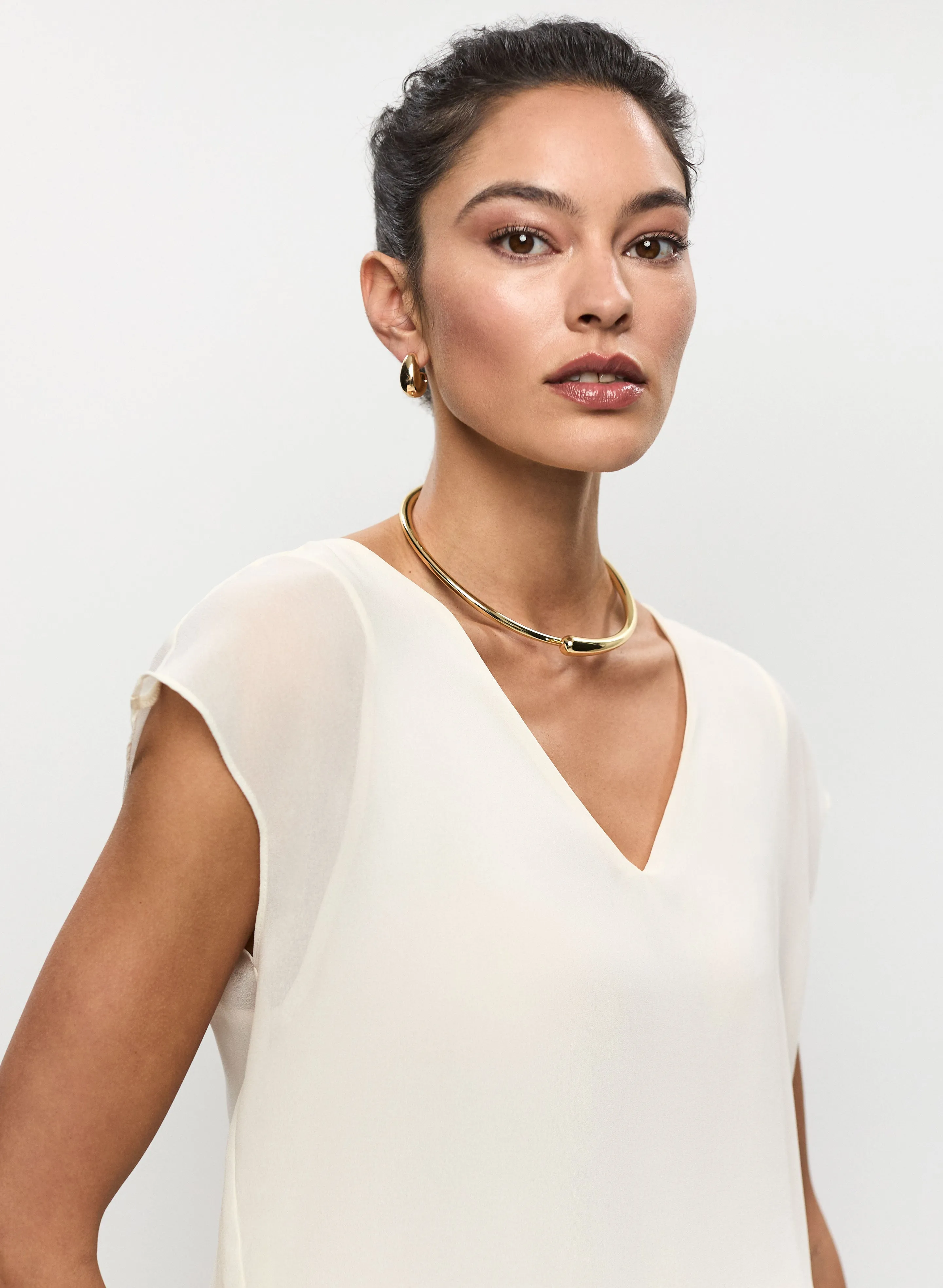 V-Neck Chiffon Blouse sold by Melanie Lyne product image thumbnail 5