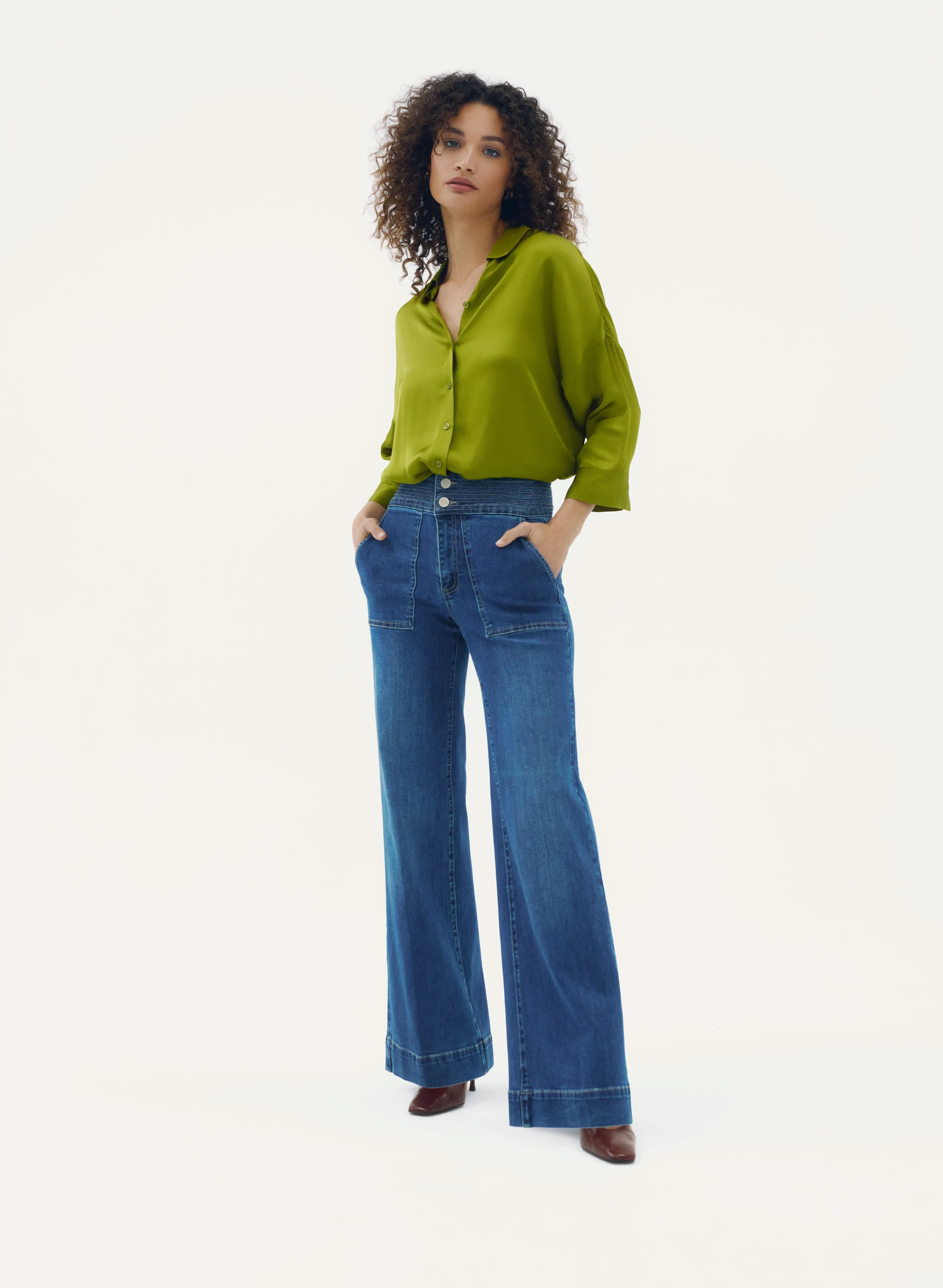 Smart Casual sold by Melanie Lyne