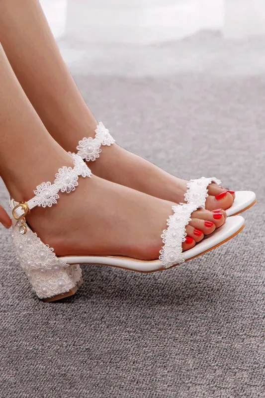 Romantic White Lace Block Heel Wedding Shoes with Pearls made by Wedtrend