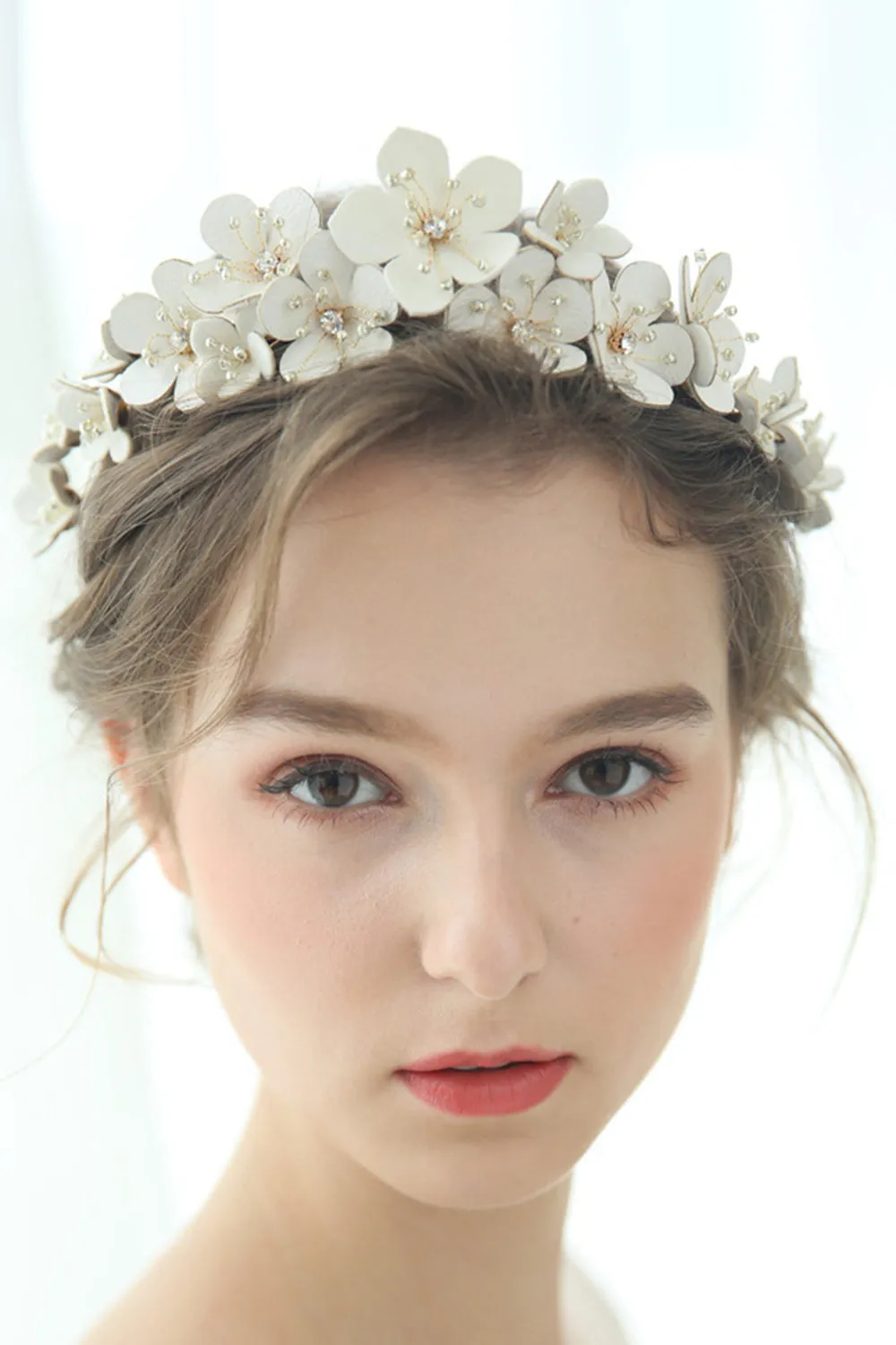 White Fairy Pearl Flower Bridal Headpiece sold by Wedtrend product image thumbnail 3