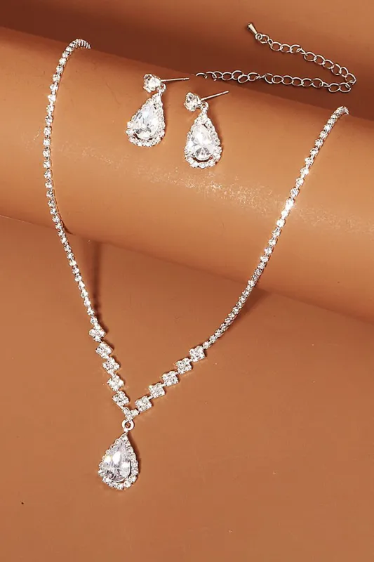 Rhinestone Drop Bridal Earrings Necklace Set made by Wedtrend