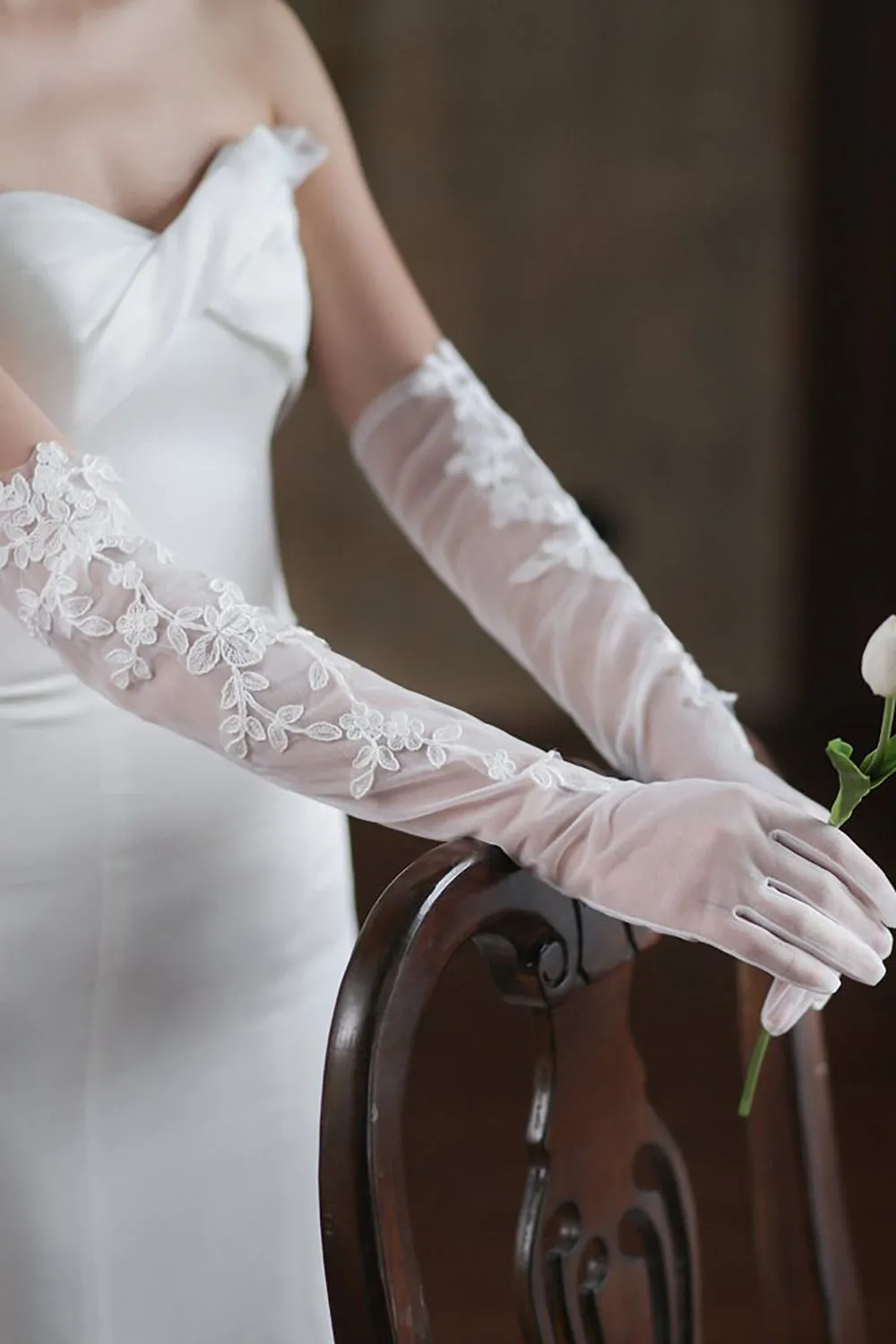 Elegant White Lace Long Wedding Gloves sold by Wedtrend product image thumbnail 3