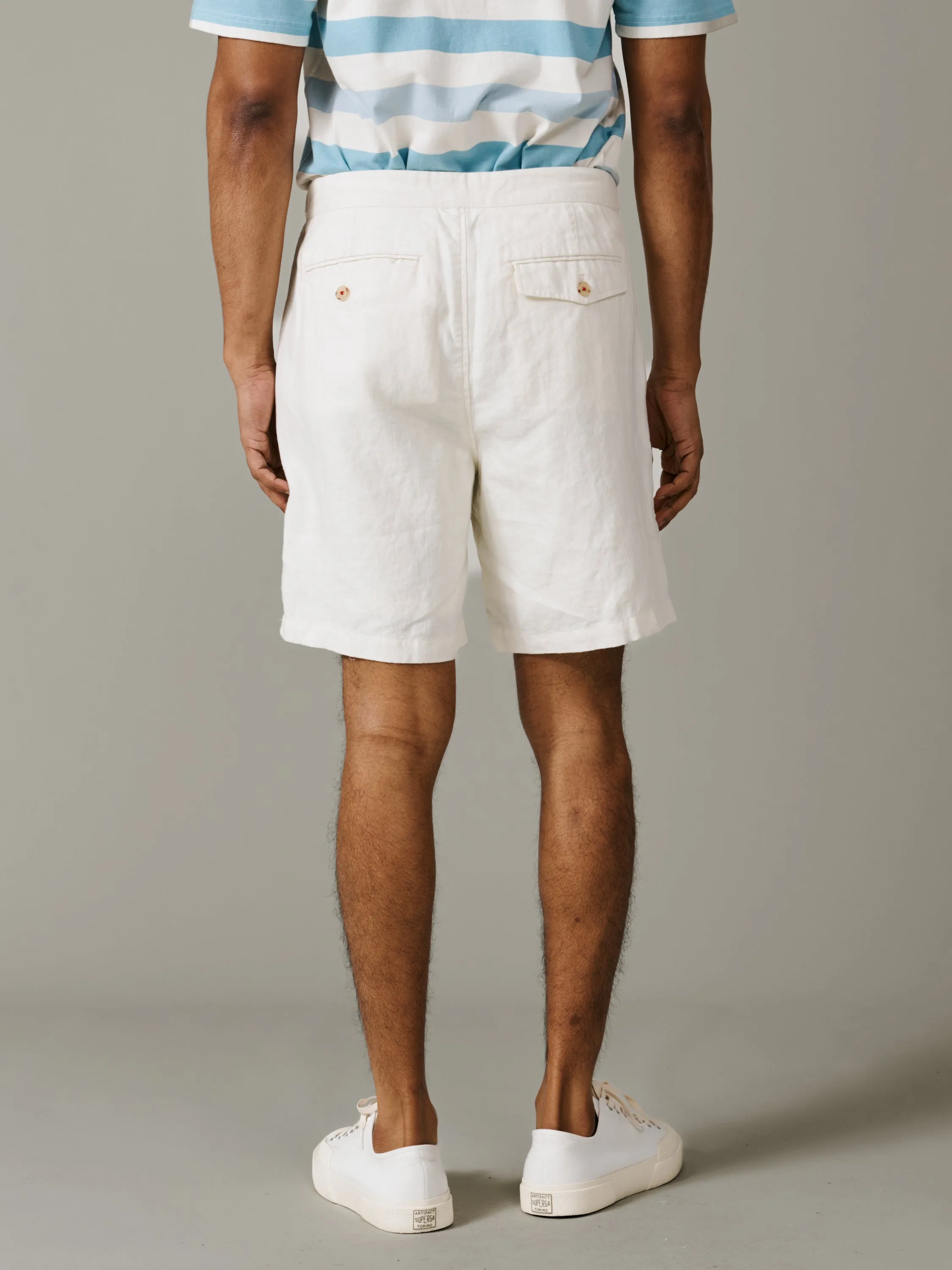 Lind Double Pleat Linen Short sold by Aubin product image thumbnail 3