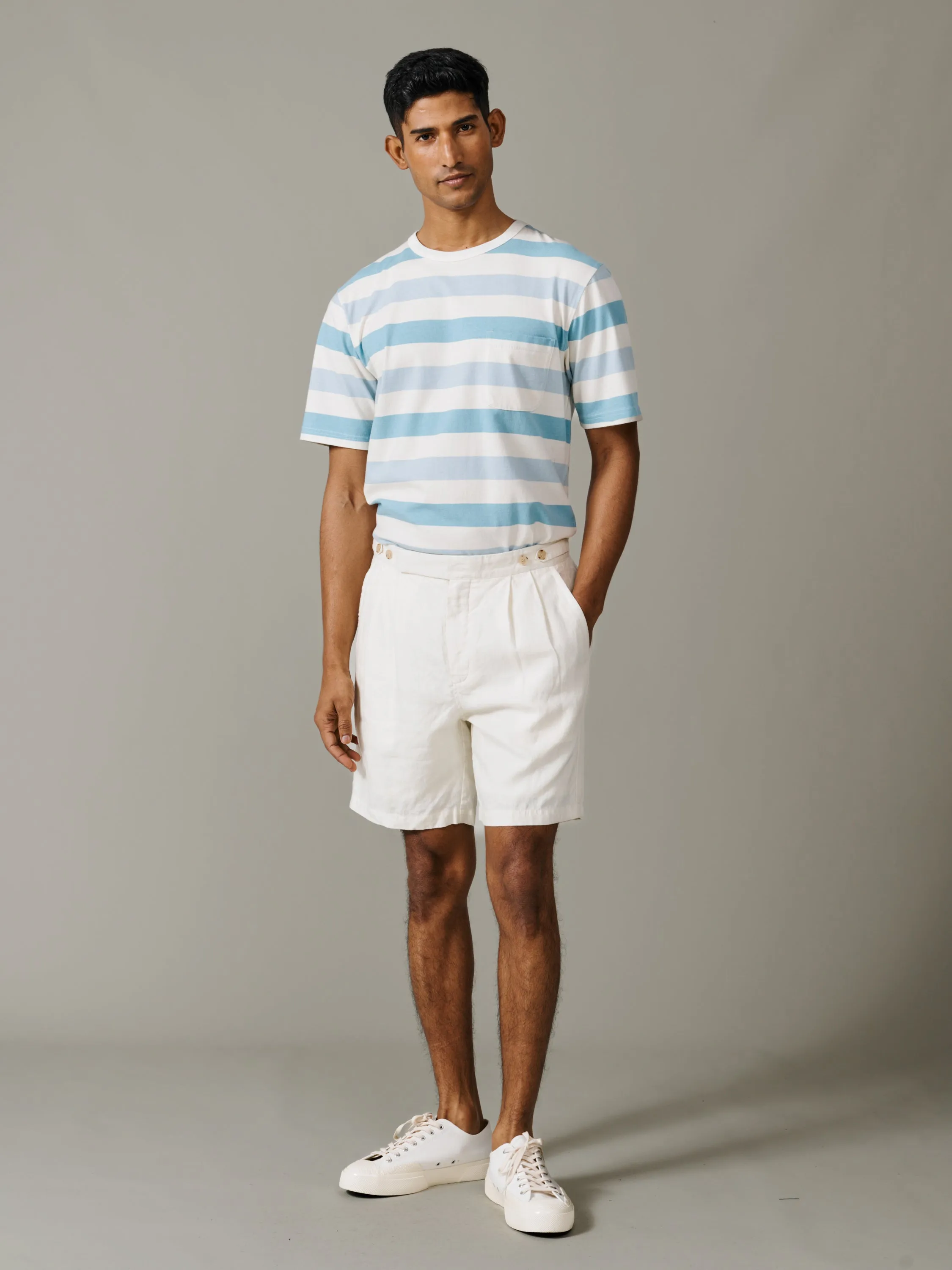 Lind Double Pleat Linen Short sold by Aubin product image thumbnail 2