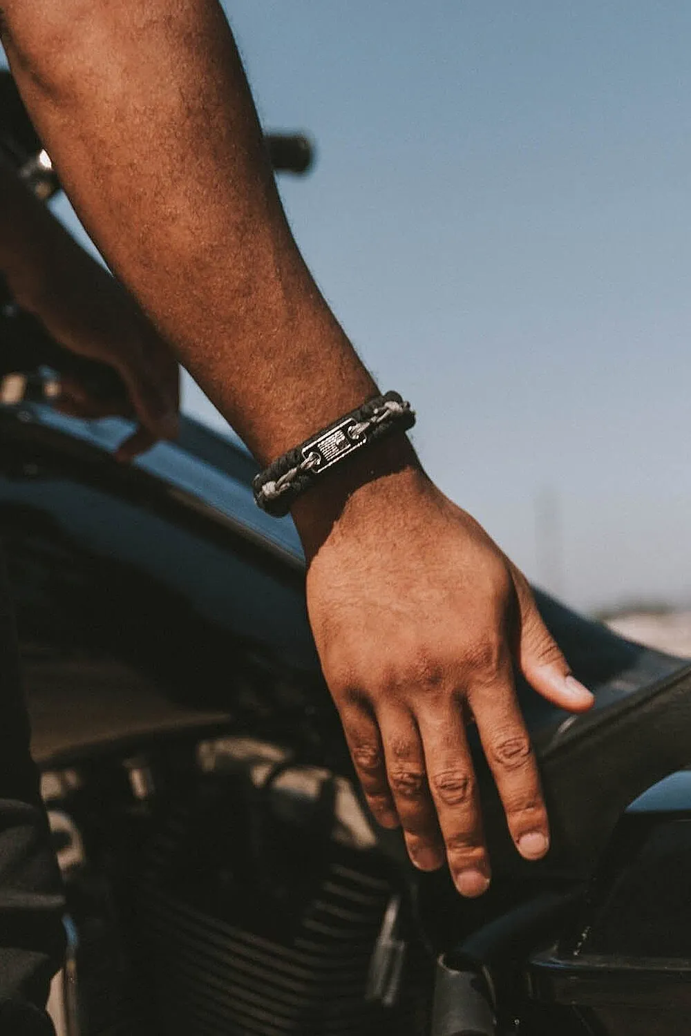 Never Surrender Barbed Wire Paracord Bracelet sold by Nine Line product image thumbnail 4