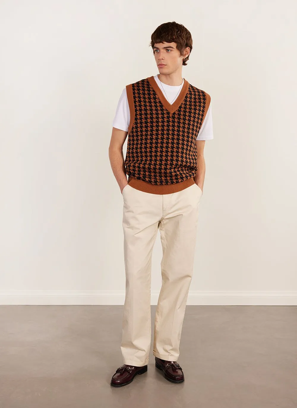 Houndstooth Knitted Vest | Percival x Ilaria | Espresso sold by Percival product image thumbnail 3