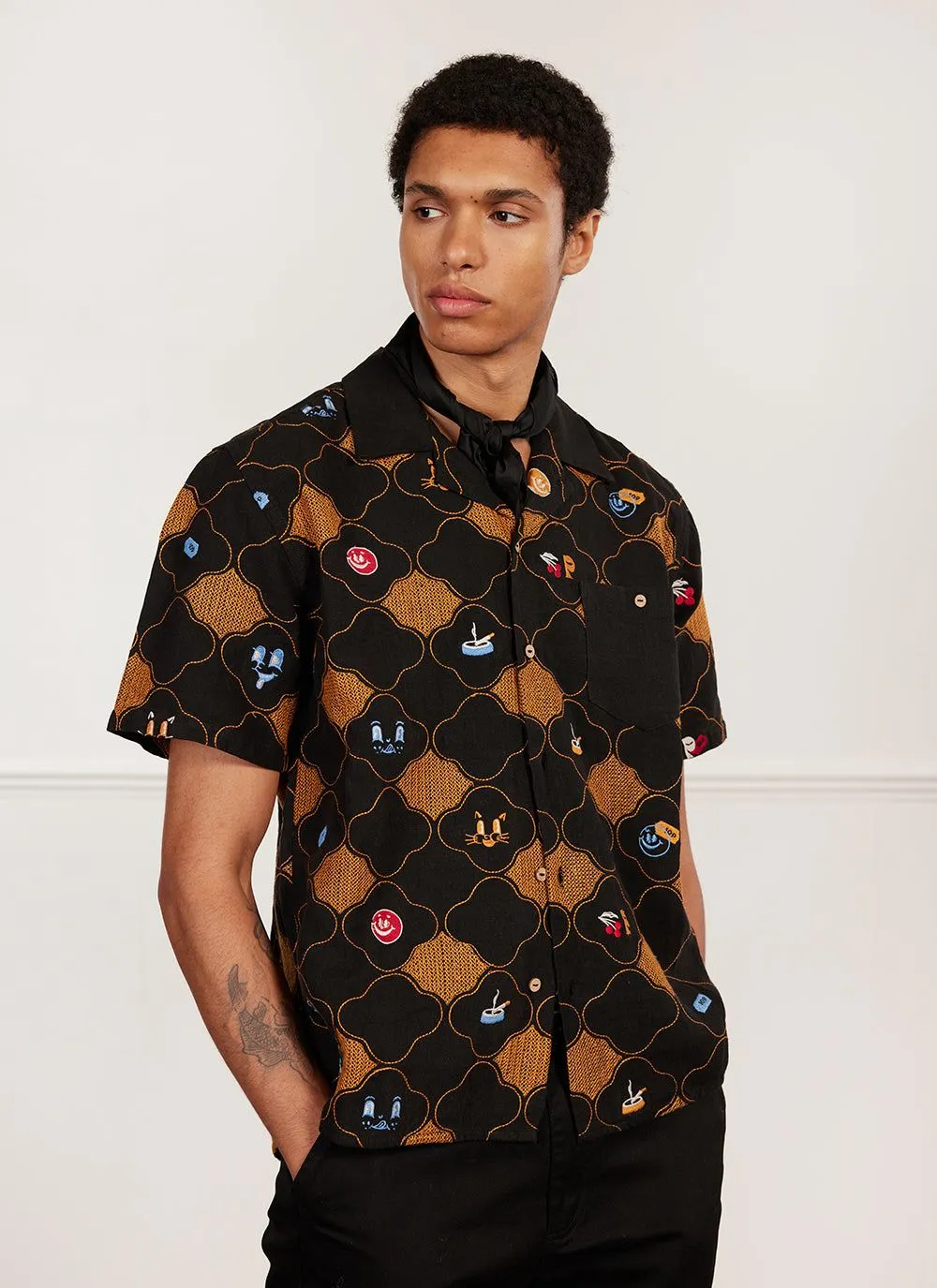 Tuck Shop Tapestry Cuban Shirt | Linen | Black sold by Percival product image thumbnail 3