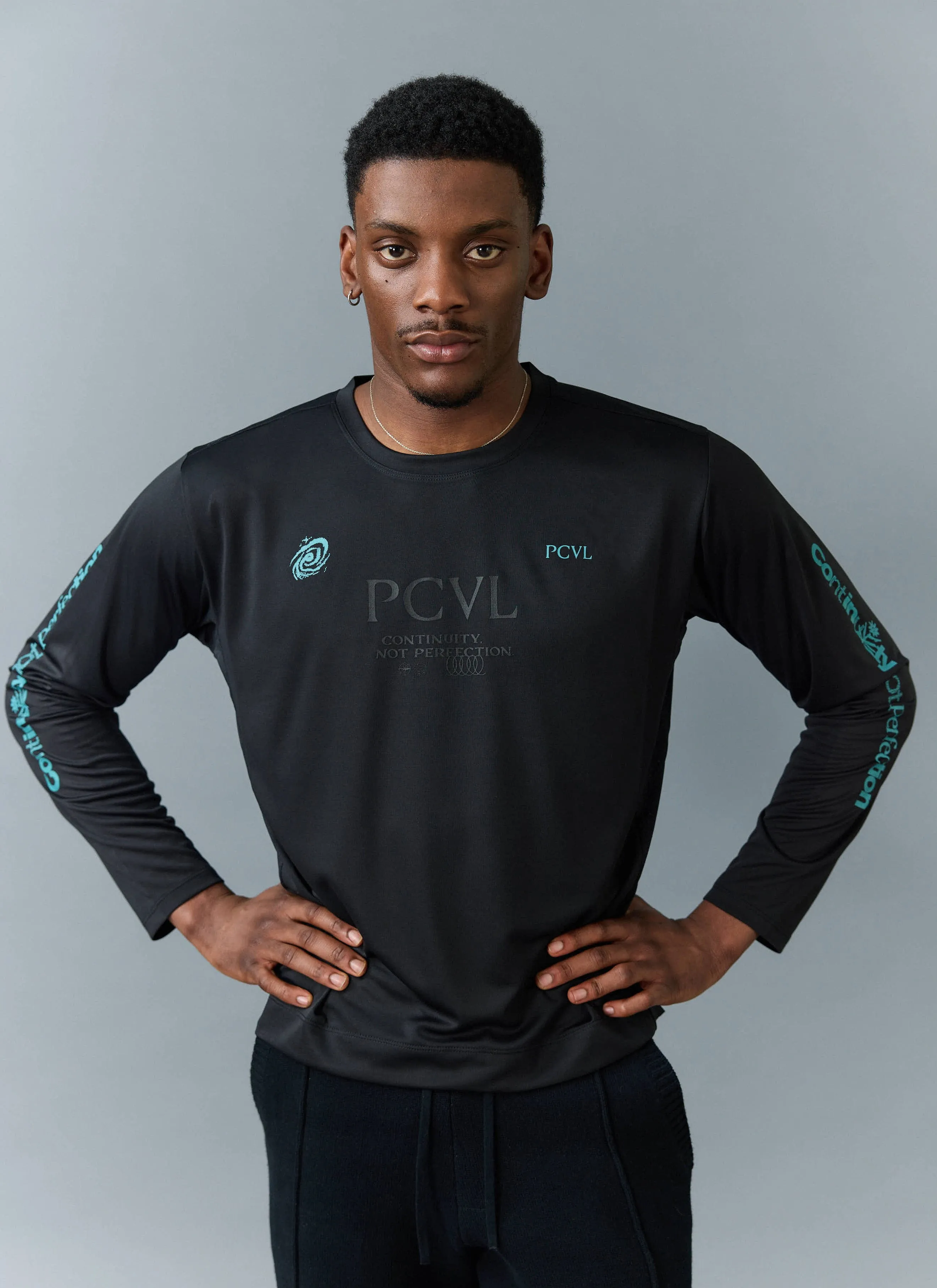 PCVL Long Sleeve Printed Performance Top | Black sold by Percival